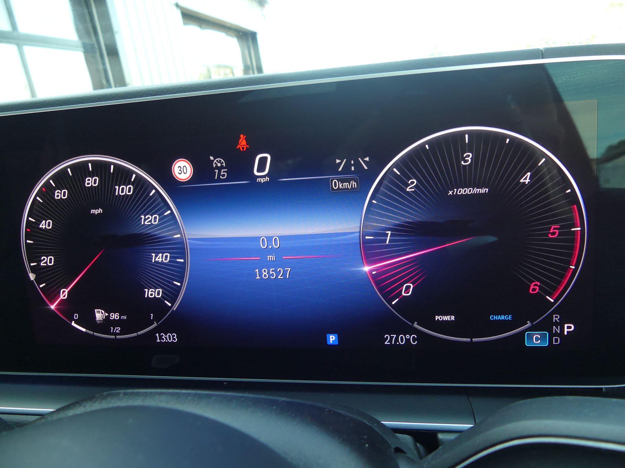 Mercedes-Benz Gle view 23