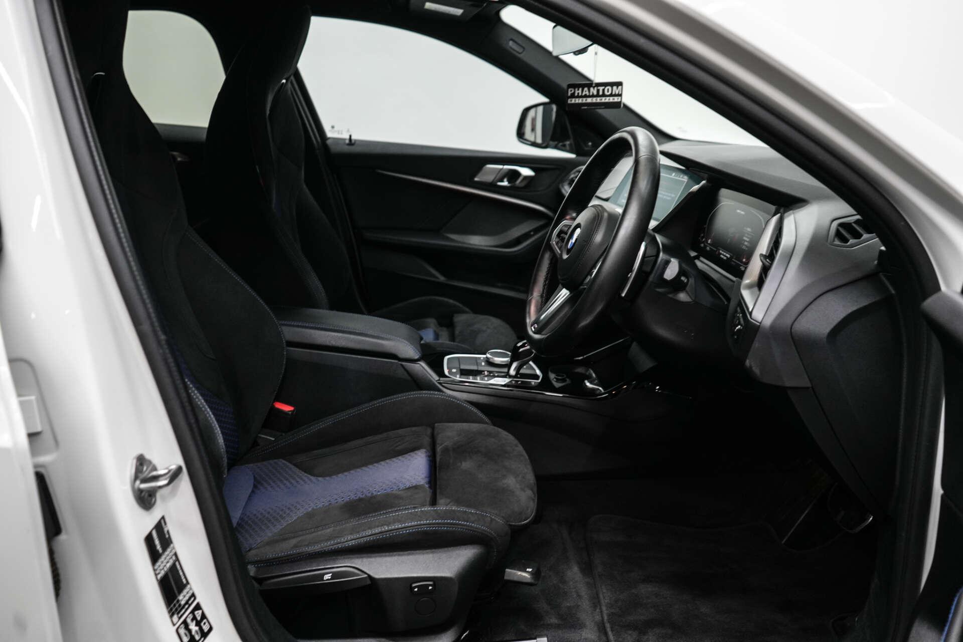 BMW 1 Series view 19