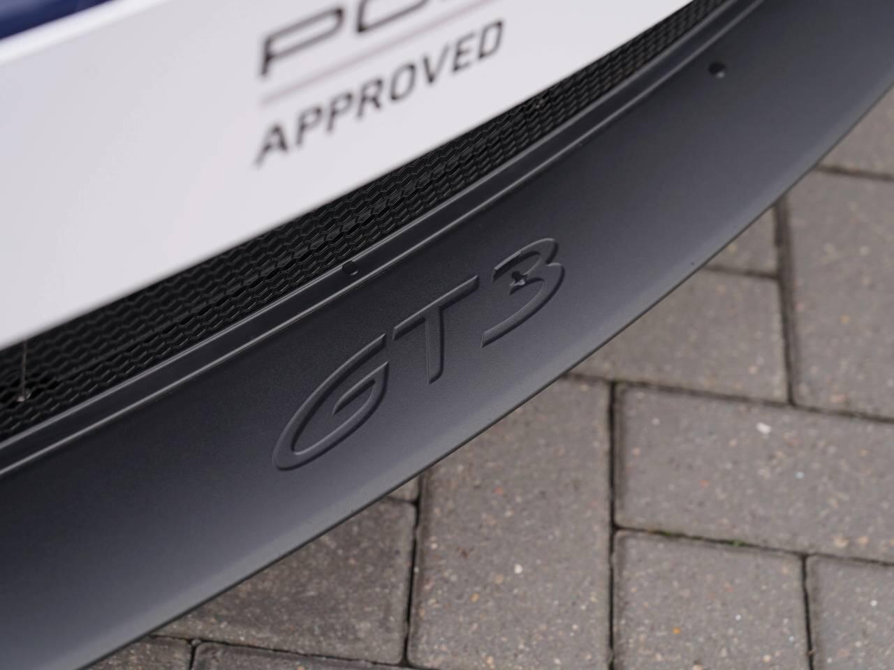 Porsche 911 view 62