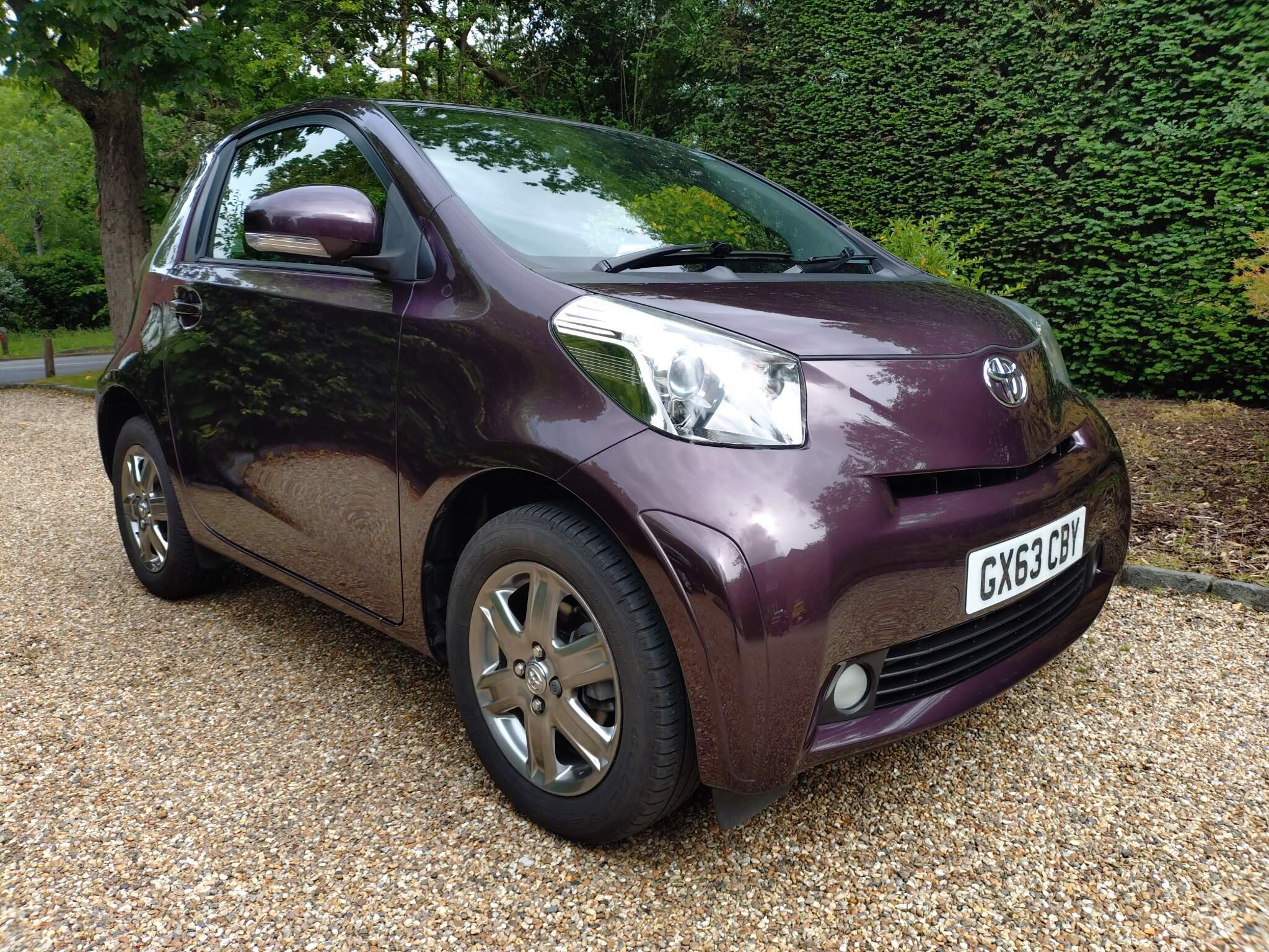Toyota iQ