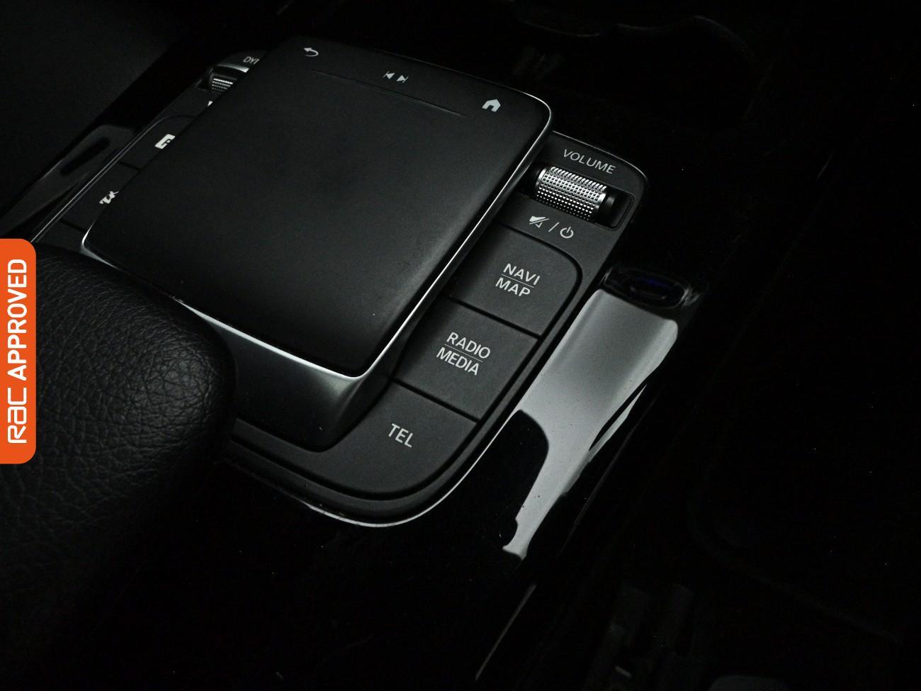 Mercedes-Benz Cla view 27