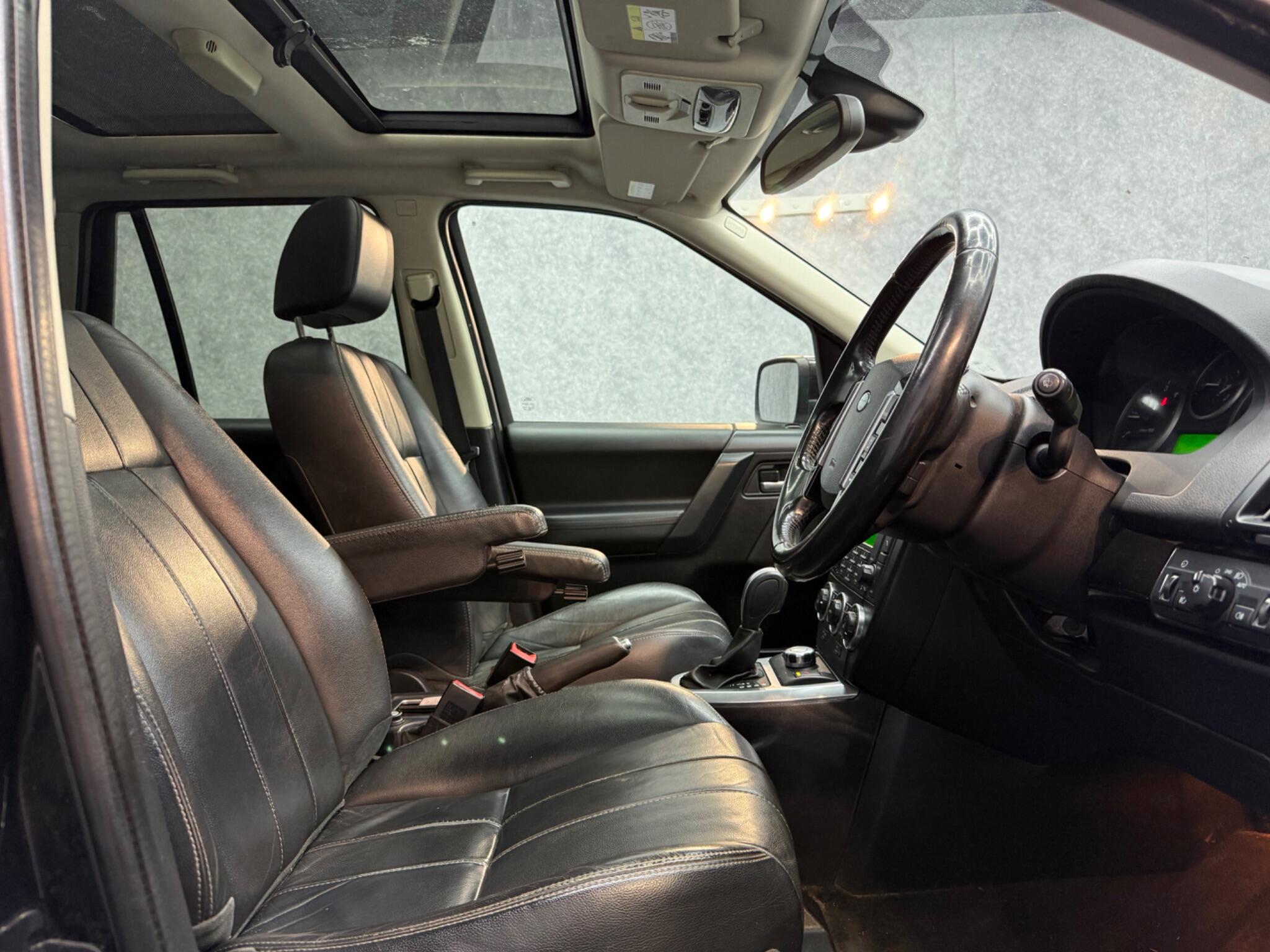 Land Rover Freelander view 9