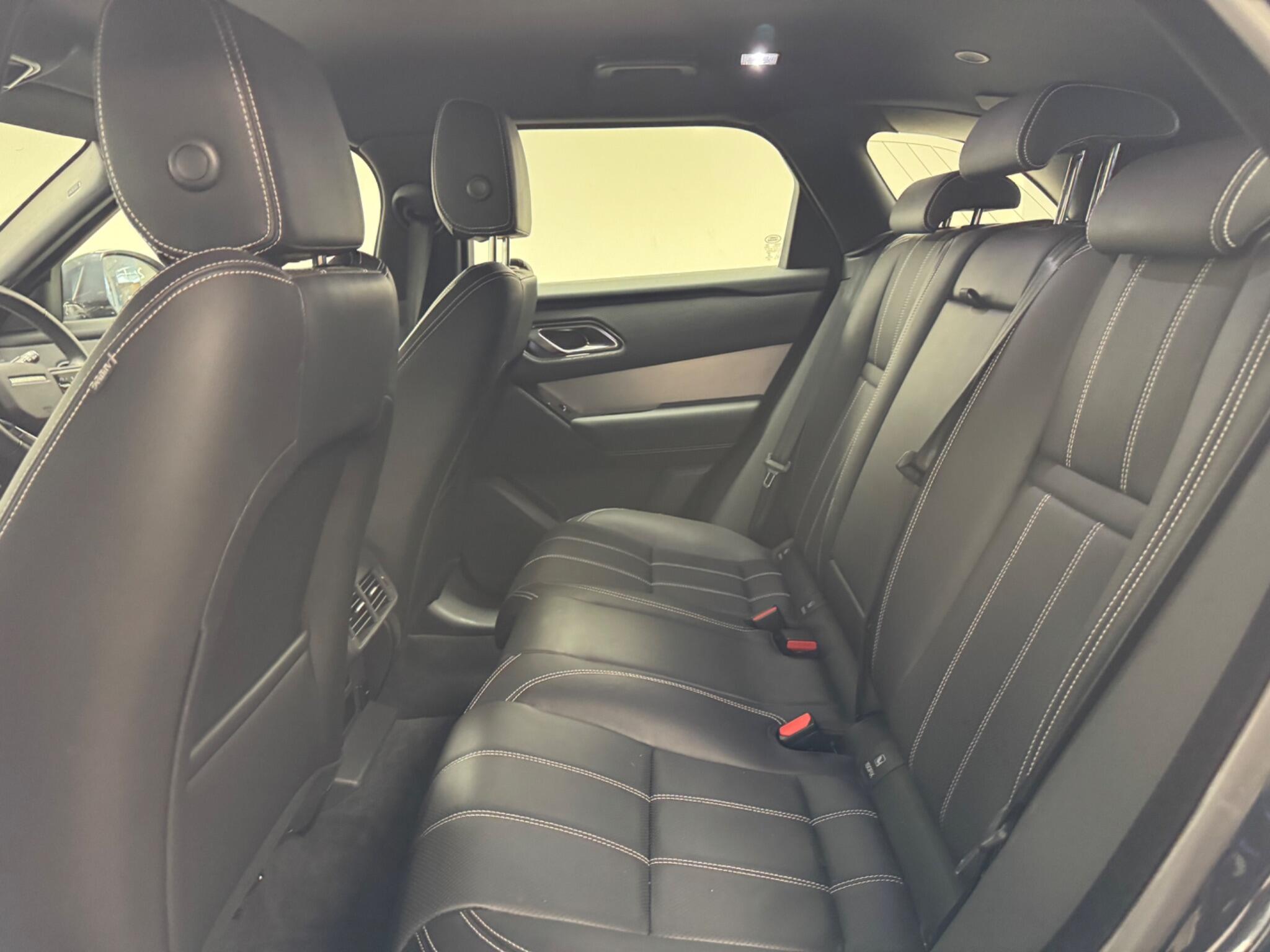 Land Rover Range Rover Velar view 11