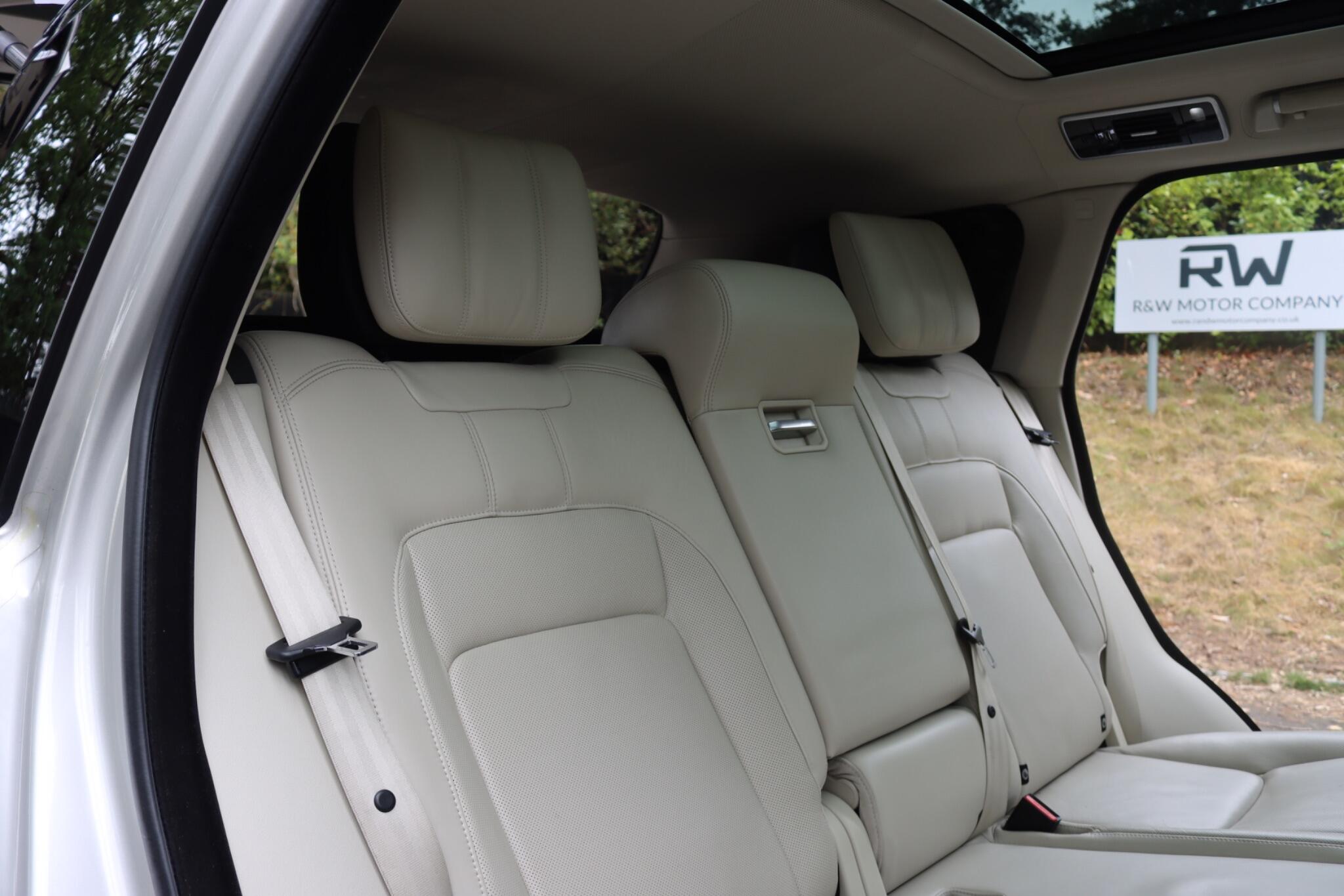 Land Rover Range Rover view 51