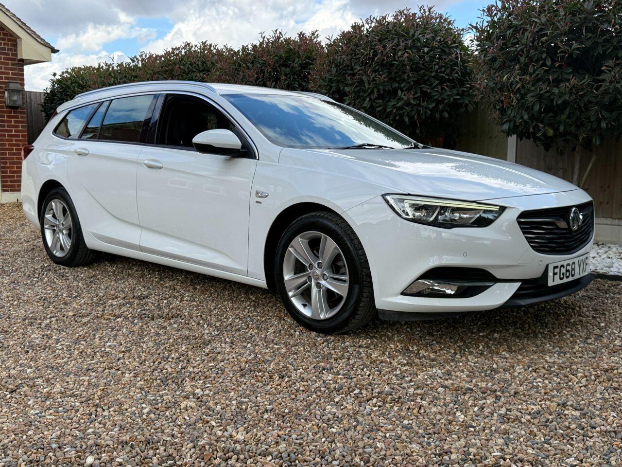 Vauxhall Insignia view 13