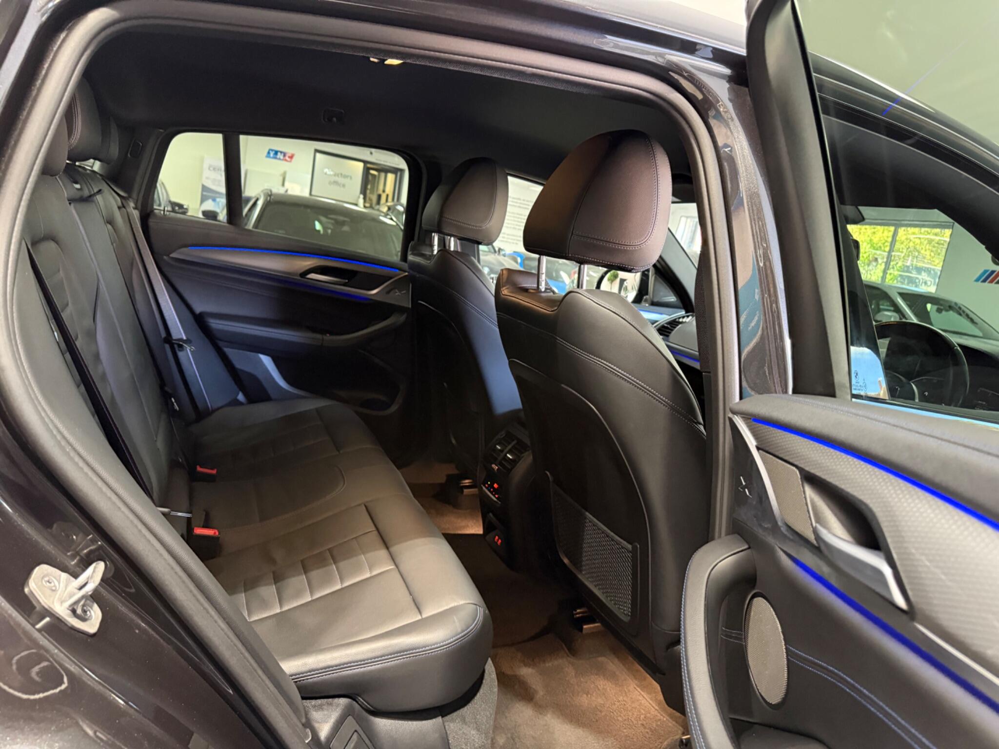 BMW X4 view 34