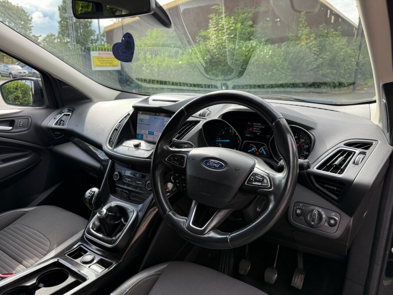Ford Kuga view 11