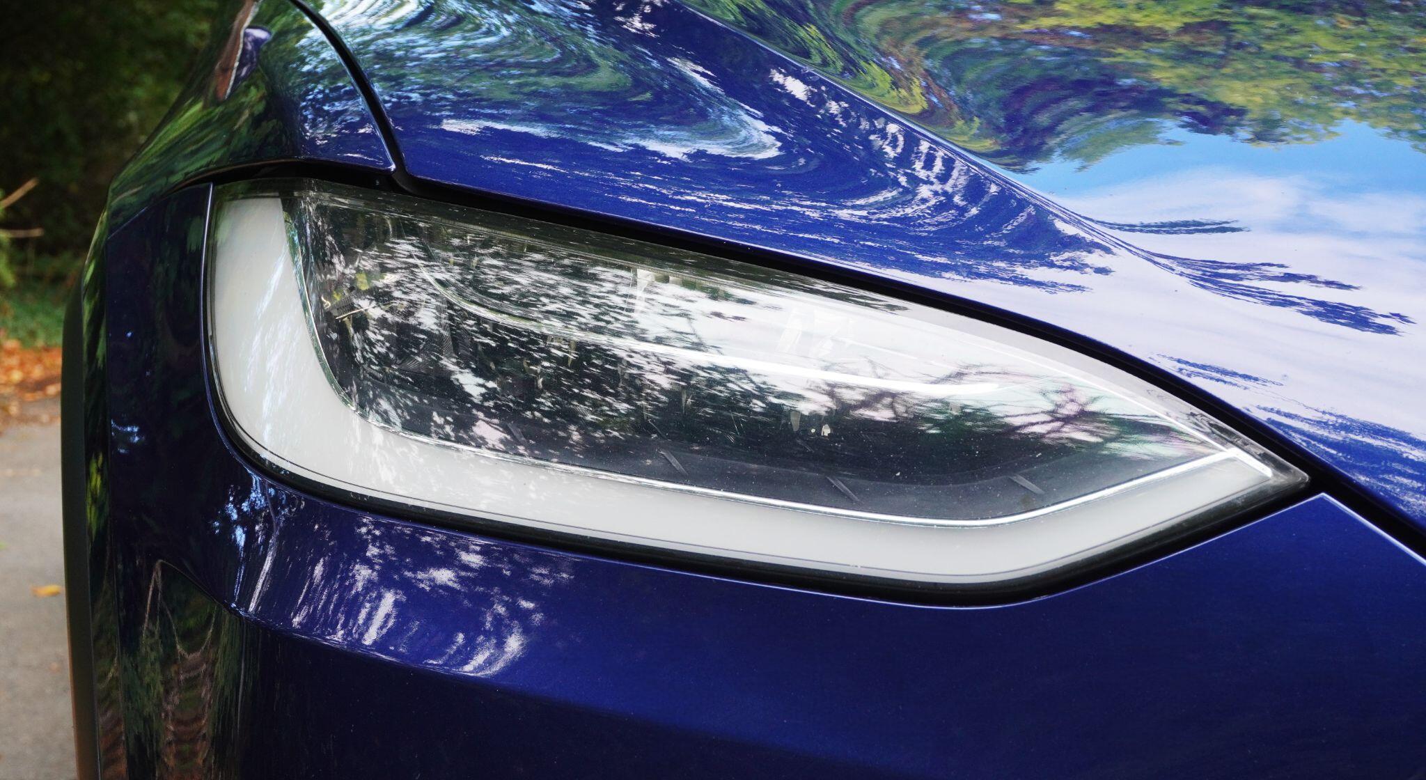 Tesla Model X view 71