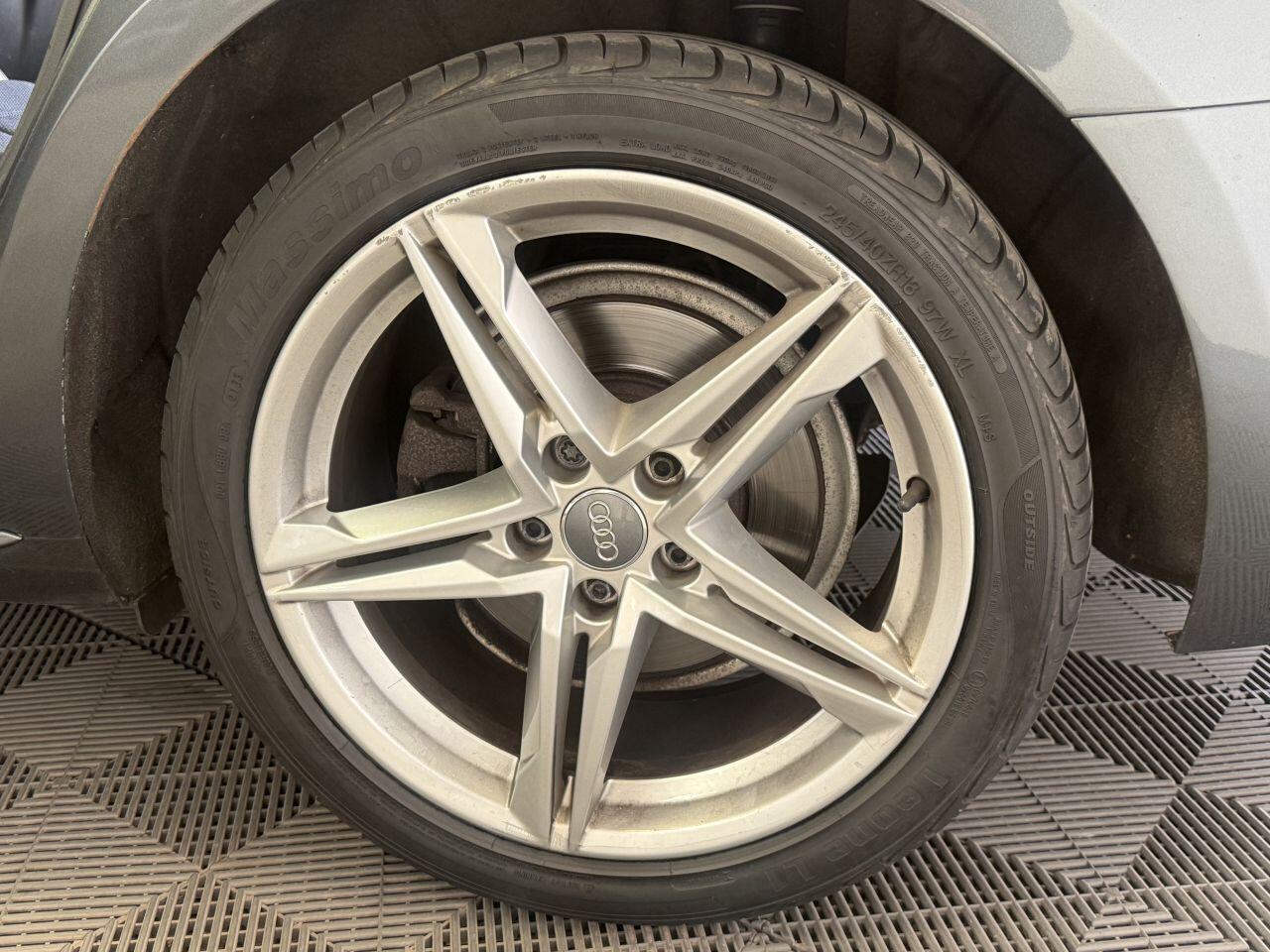 Audi A4 view 20