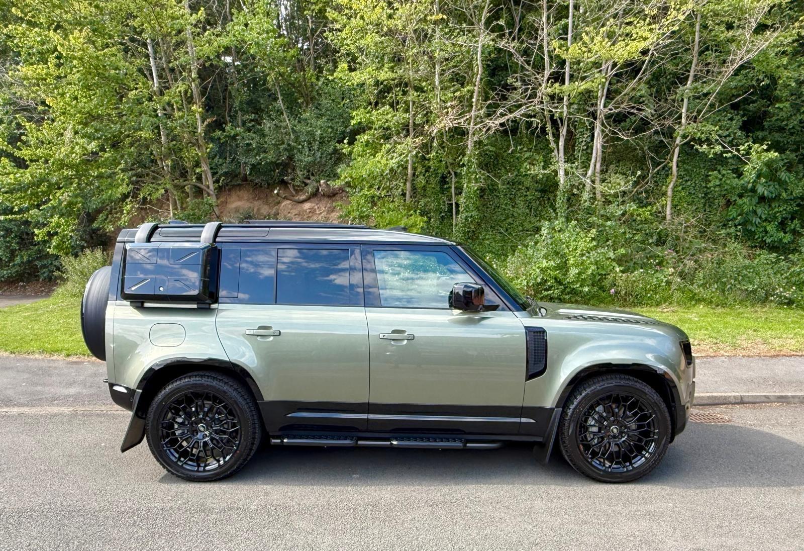 Land Rover Defender view 68