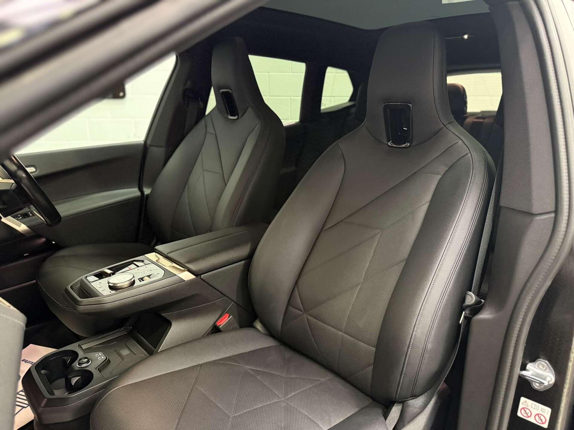 BMW Ix view 16