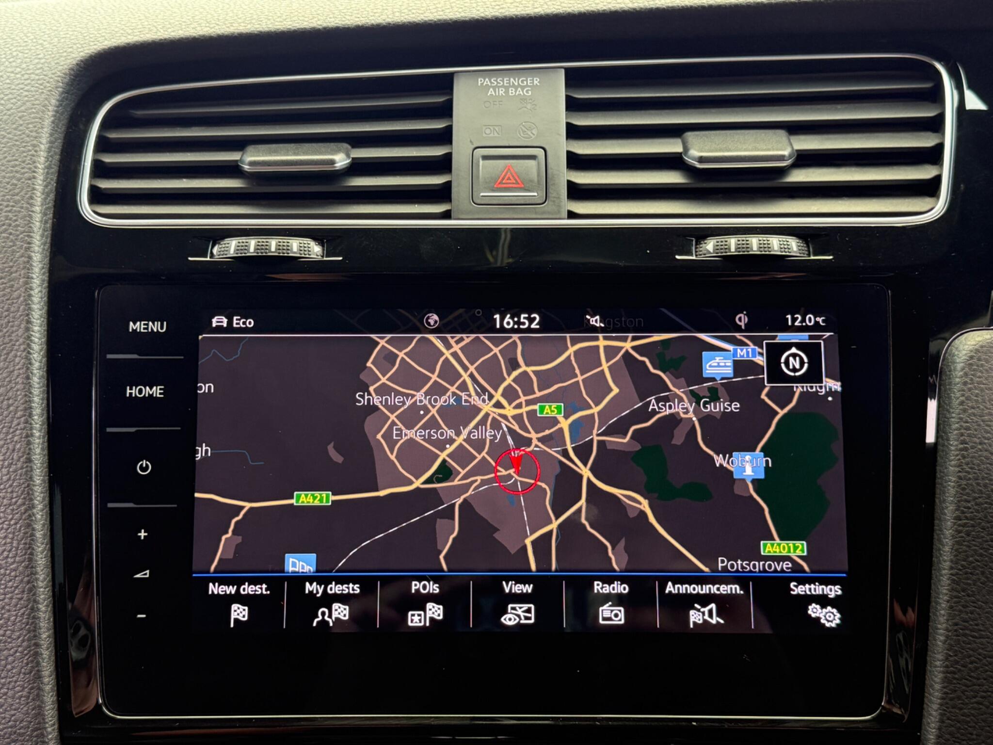 Volkswagen Golf - Image 24