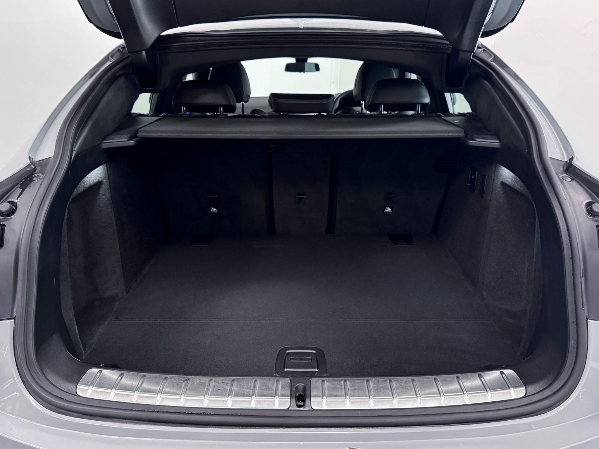 BMW X4 view 7