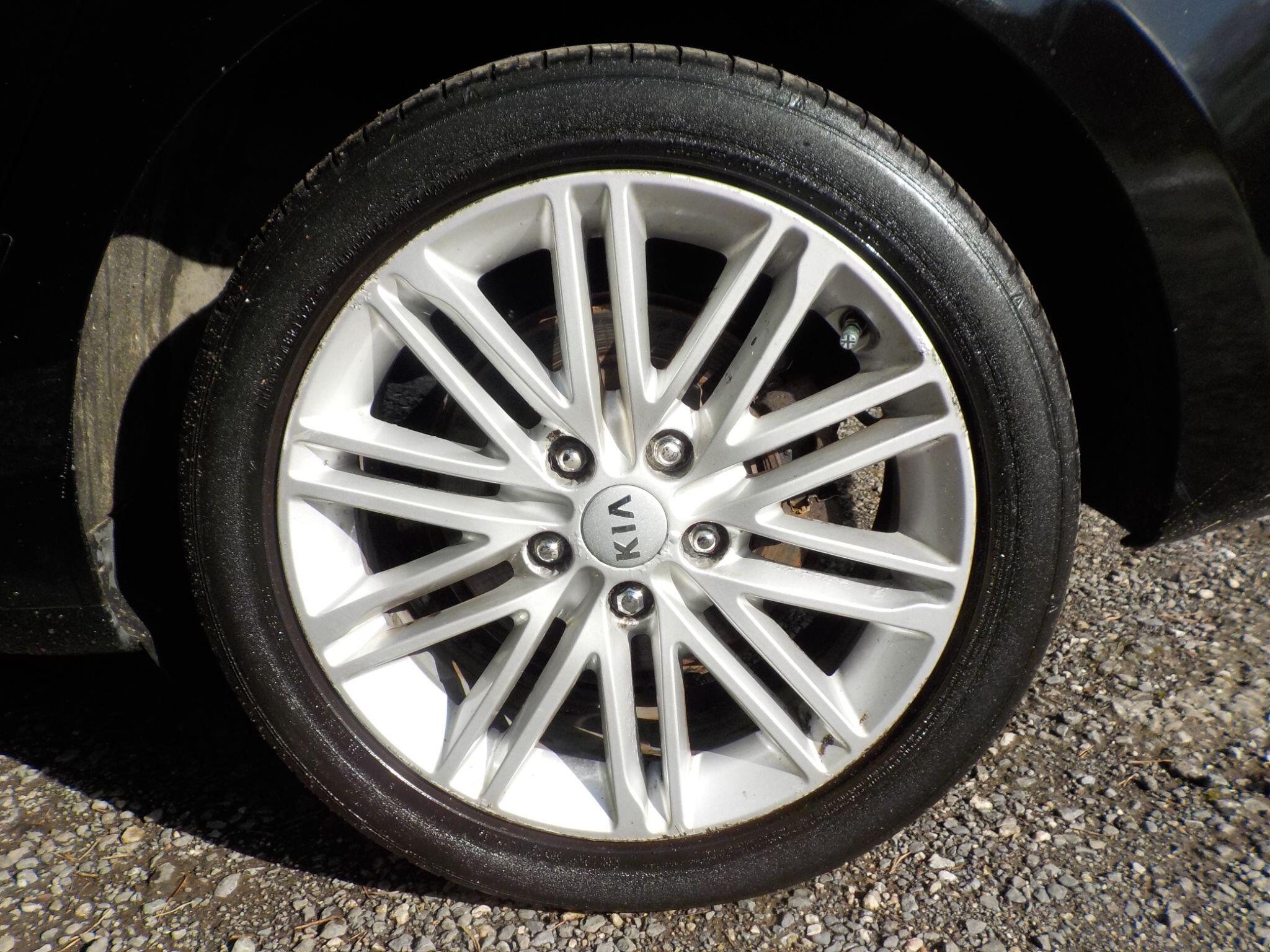 Kia Carens 1.7 CRDi 3 Euro 6 (s/s) 5dr