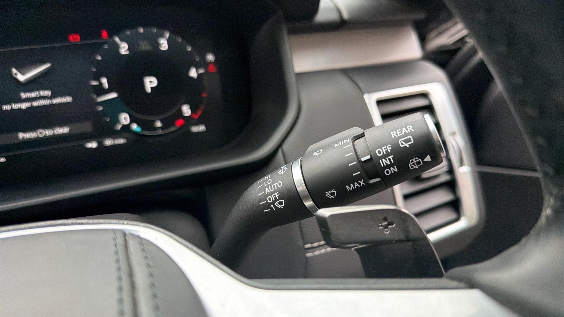 Land Rover Discovery view 38