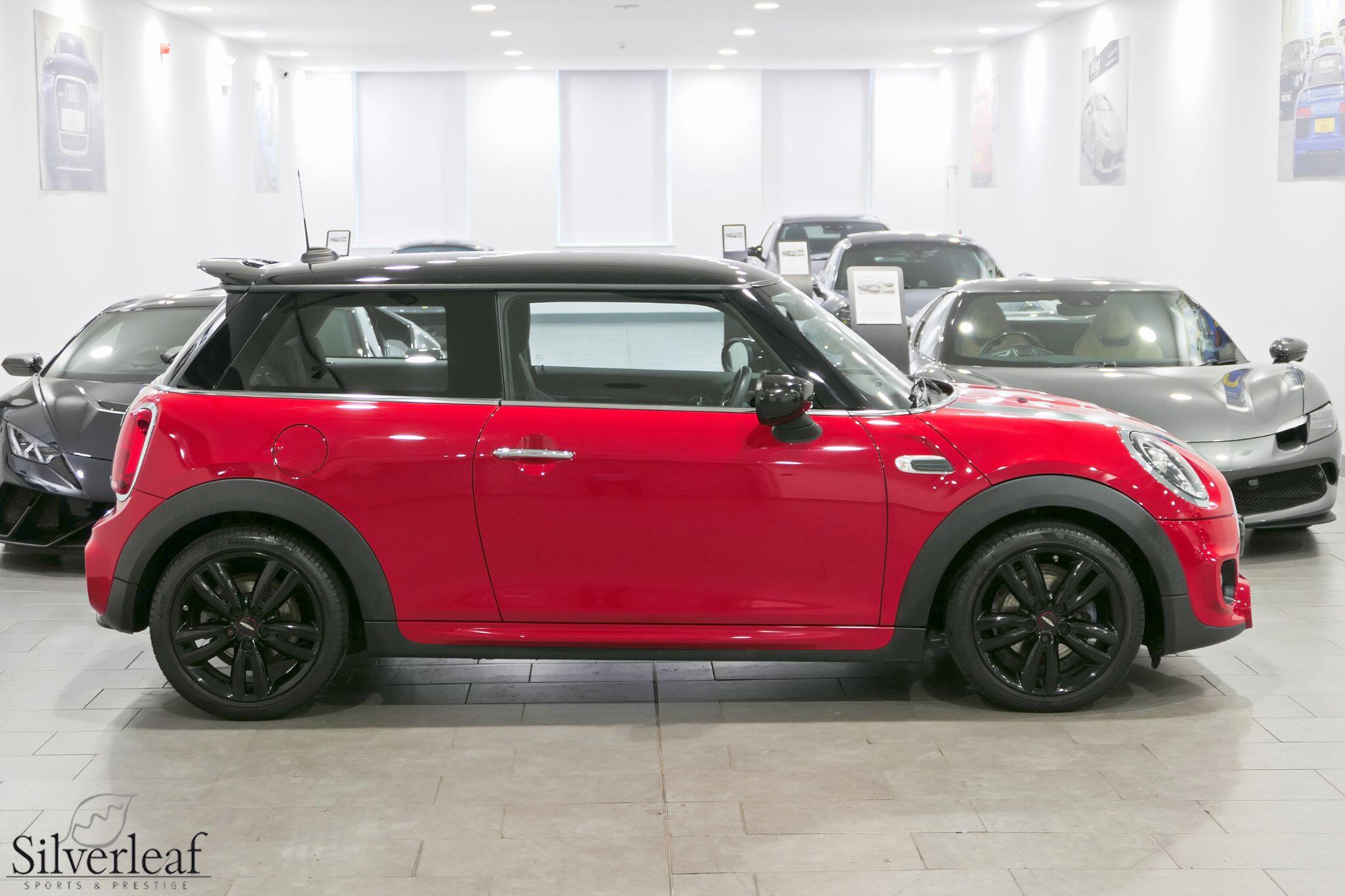 Mini Cooper view 3