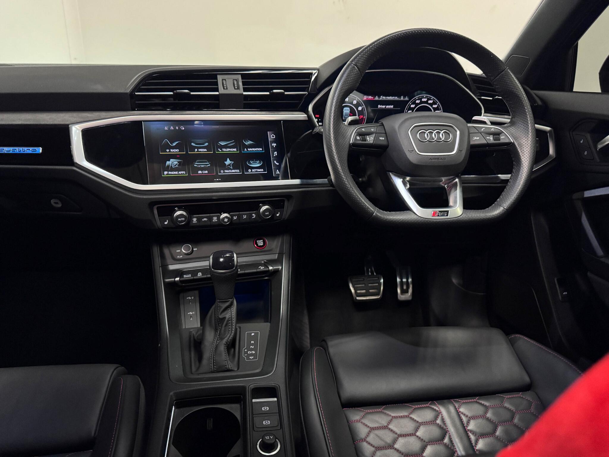 Audi RS Q3 view 39