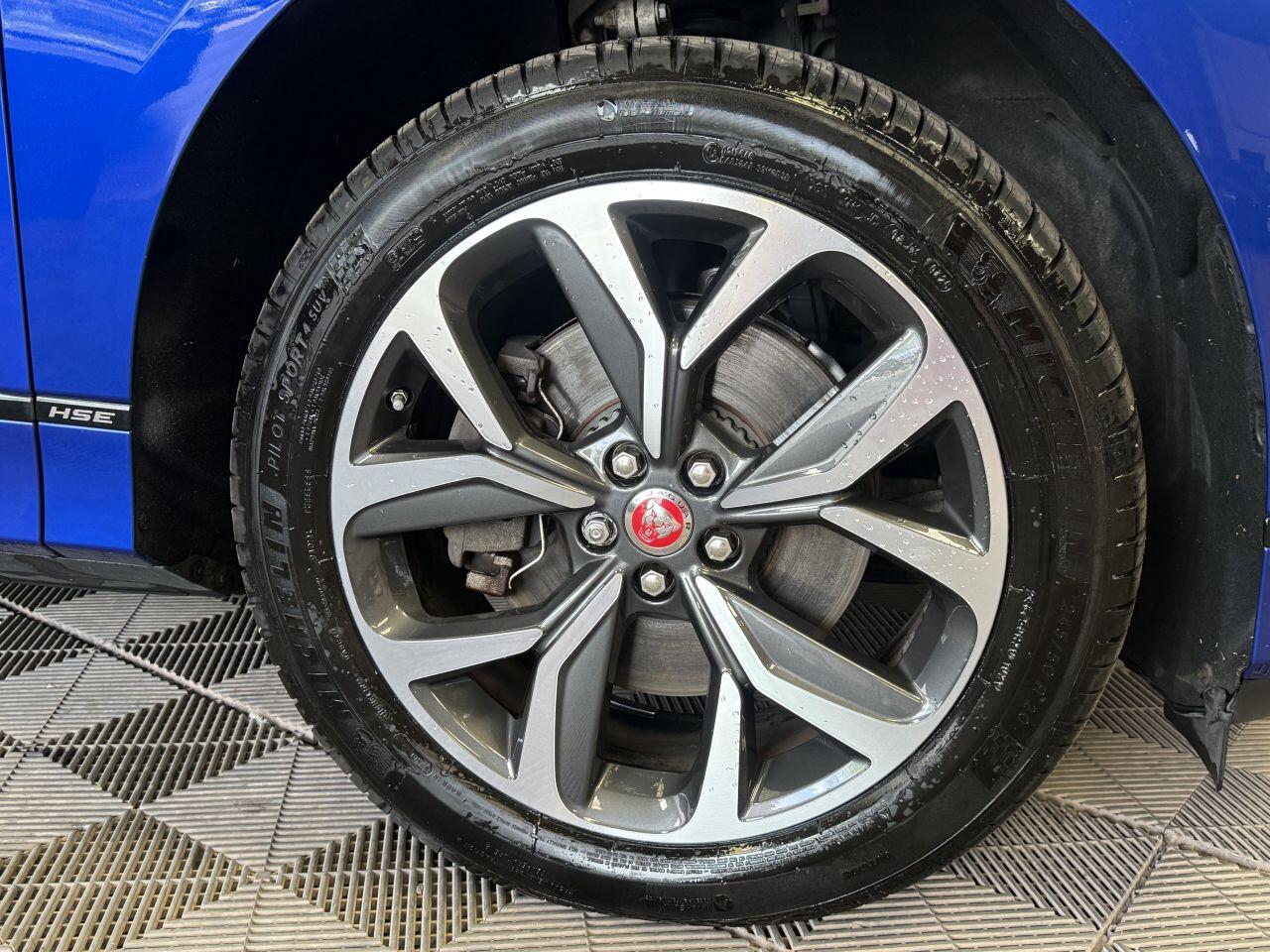 Jaguar I-Pace view 19