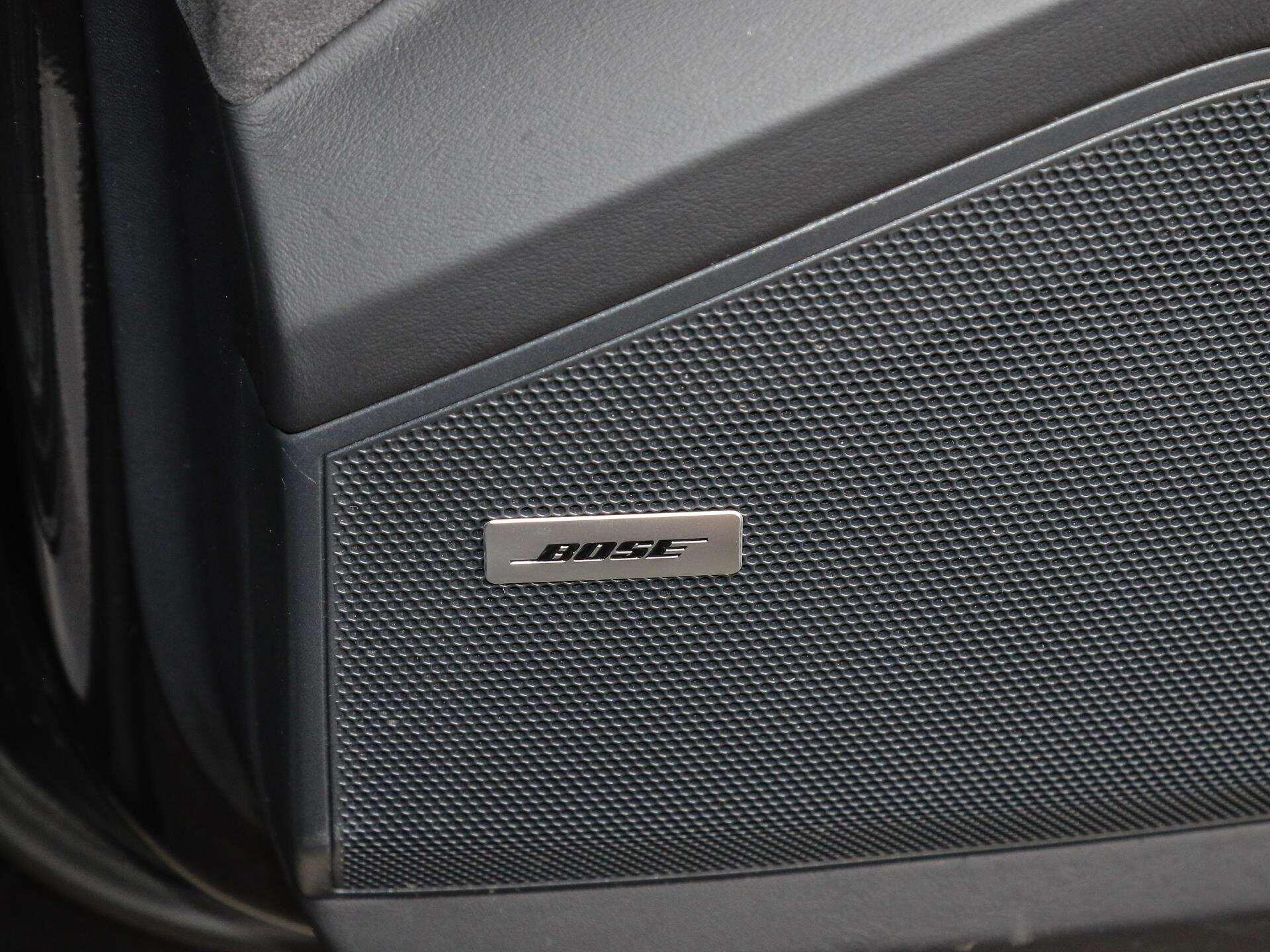 Porsche Cayenne view 21