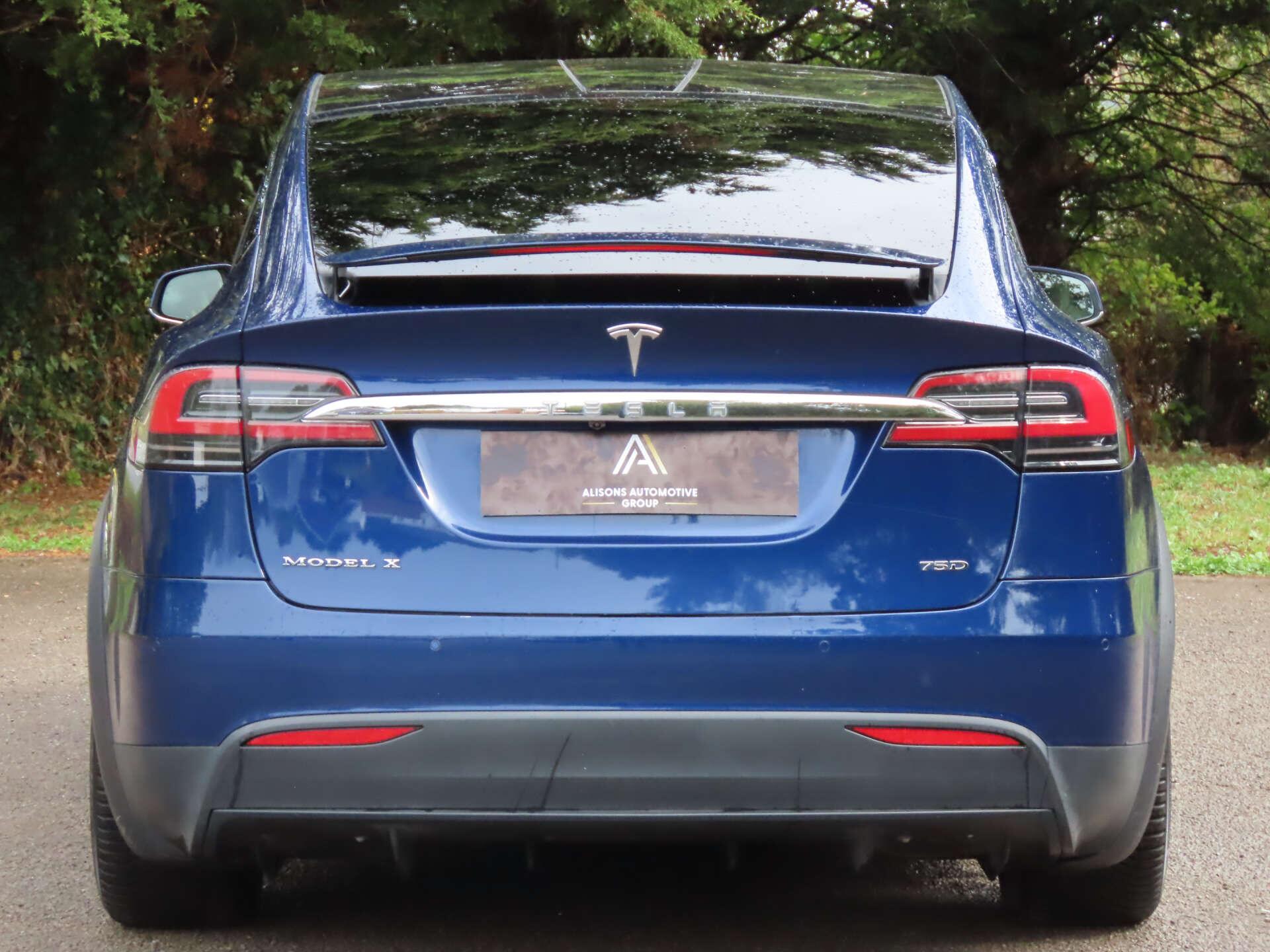 Tesla Model X view 7