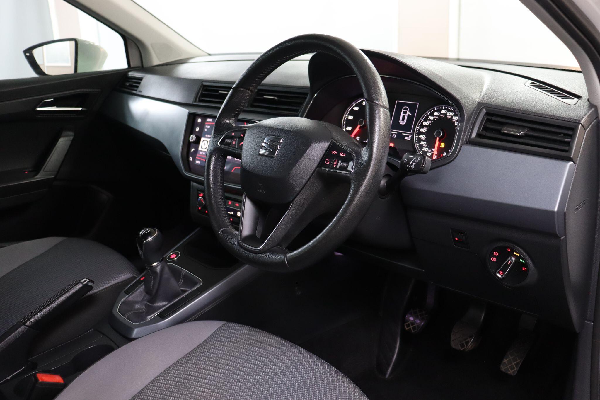Seat Arona view 5