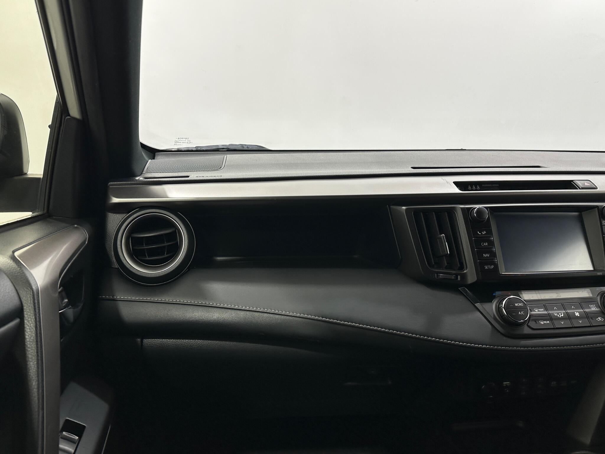 Toyota Rav4 view 28