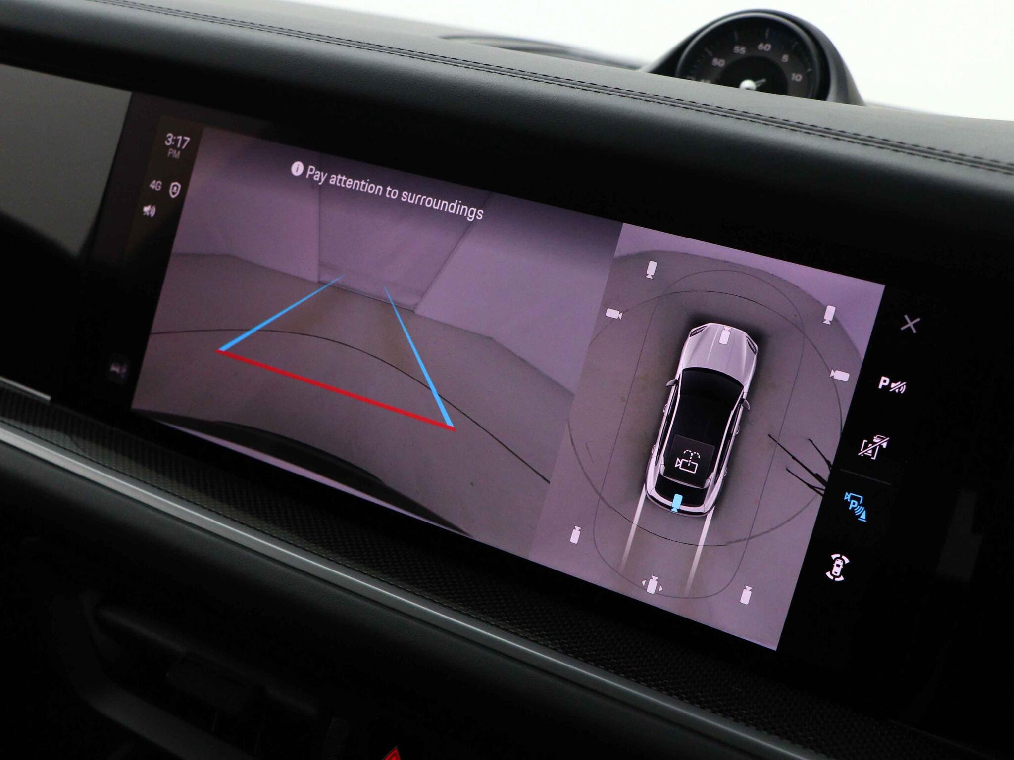 Porsche Cayenne view 44