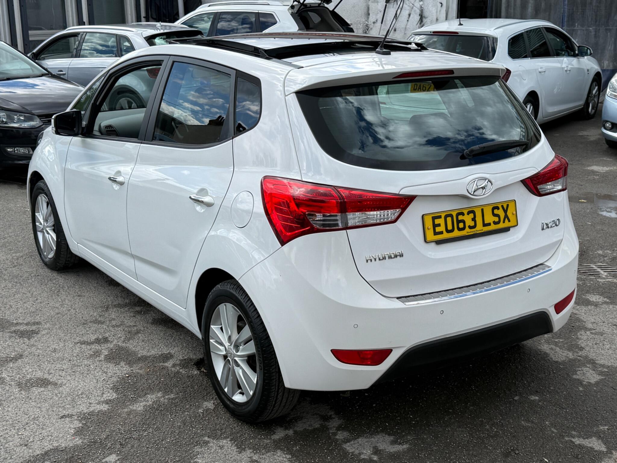 Hyundai ix20 - Image 17