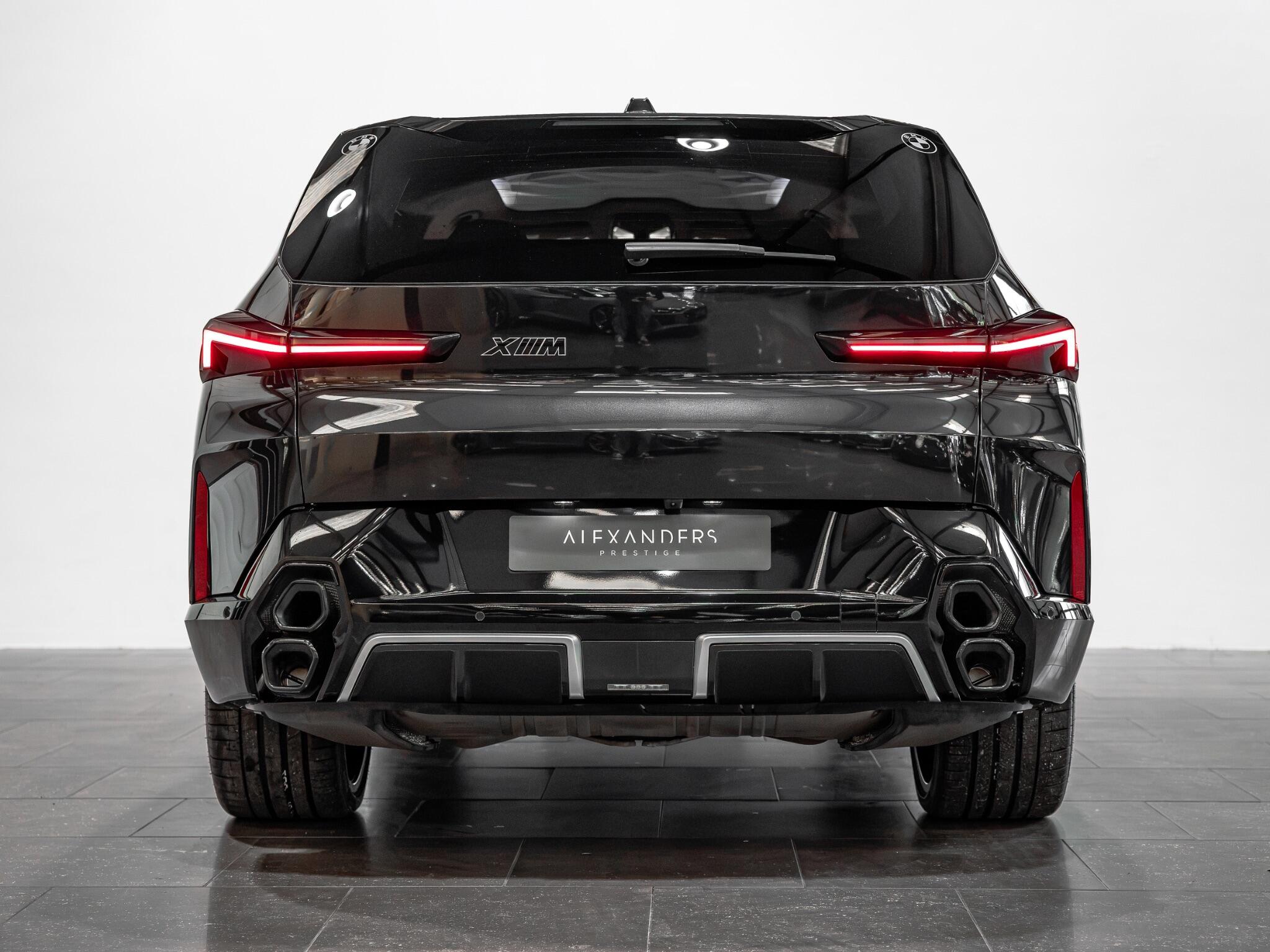 BMW XM view 10