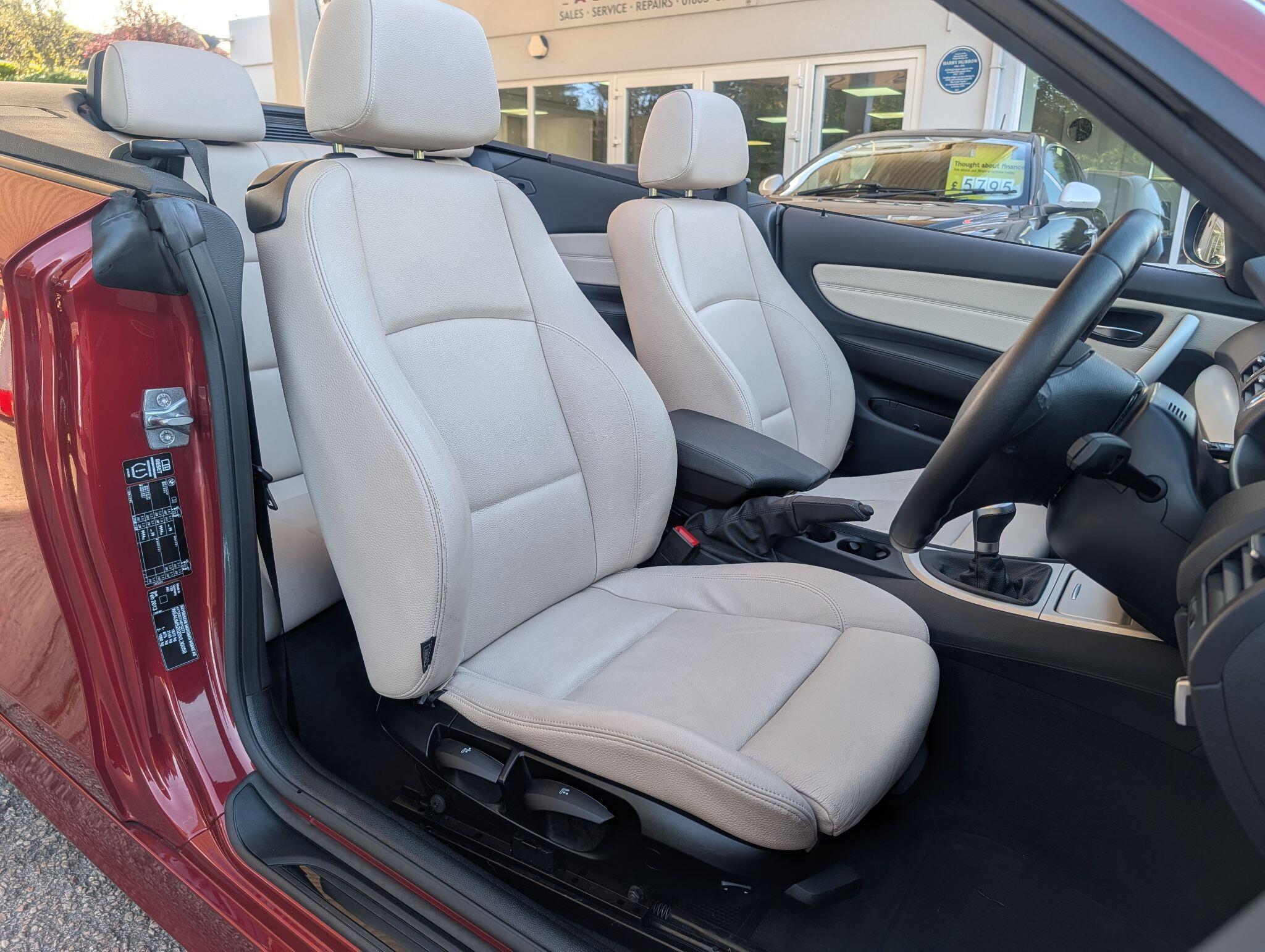 BMW 1 Series view 40