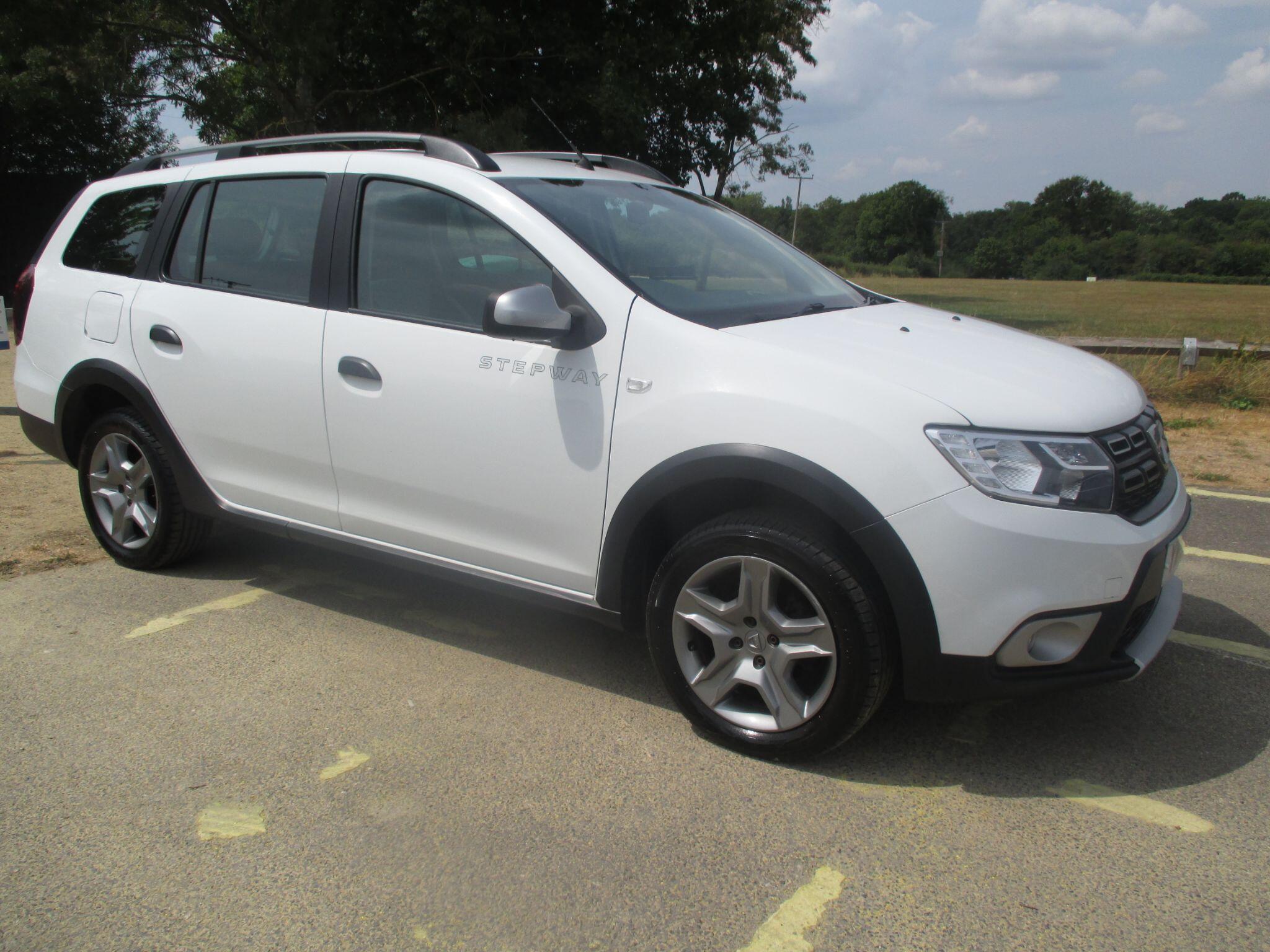 Dacia Logan MCV Stepway view 5