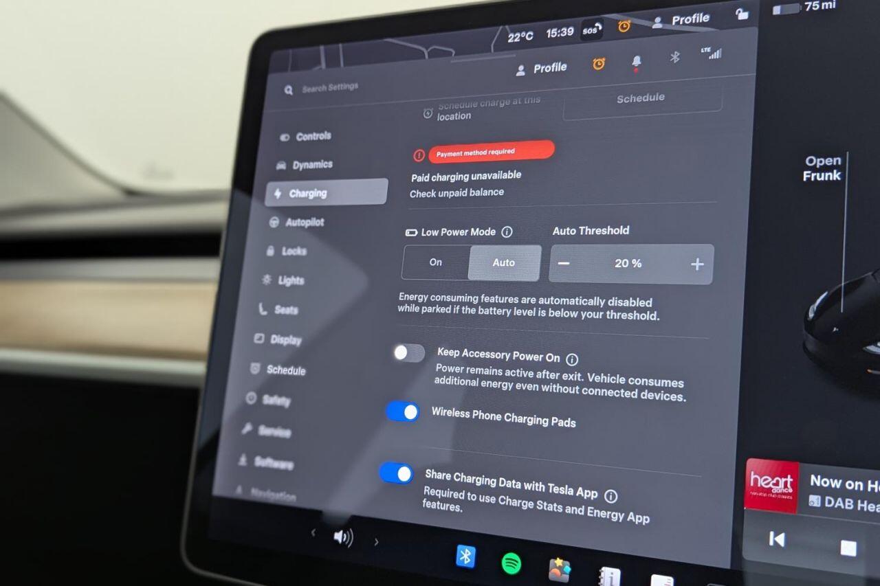 Tesla Model 3 view 36