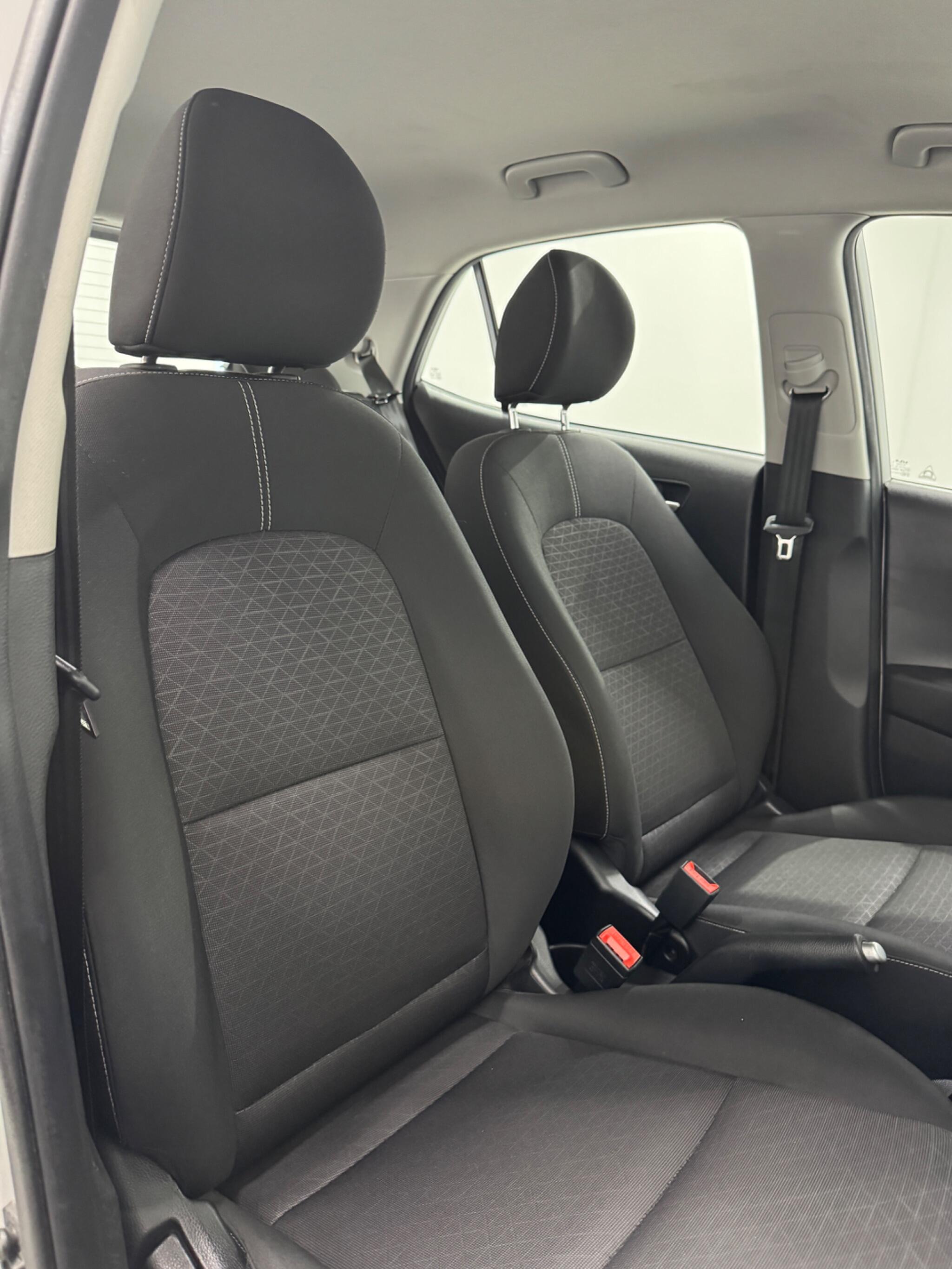 Kia Picanto view 9