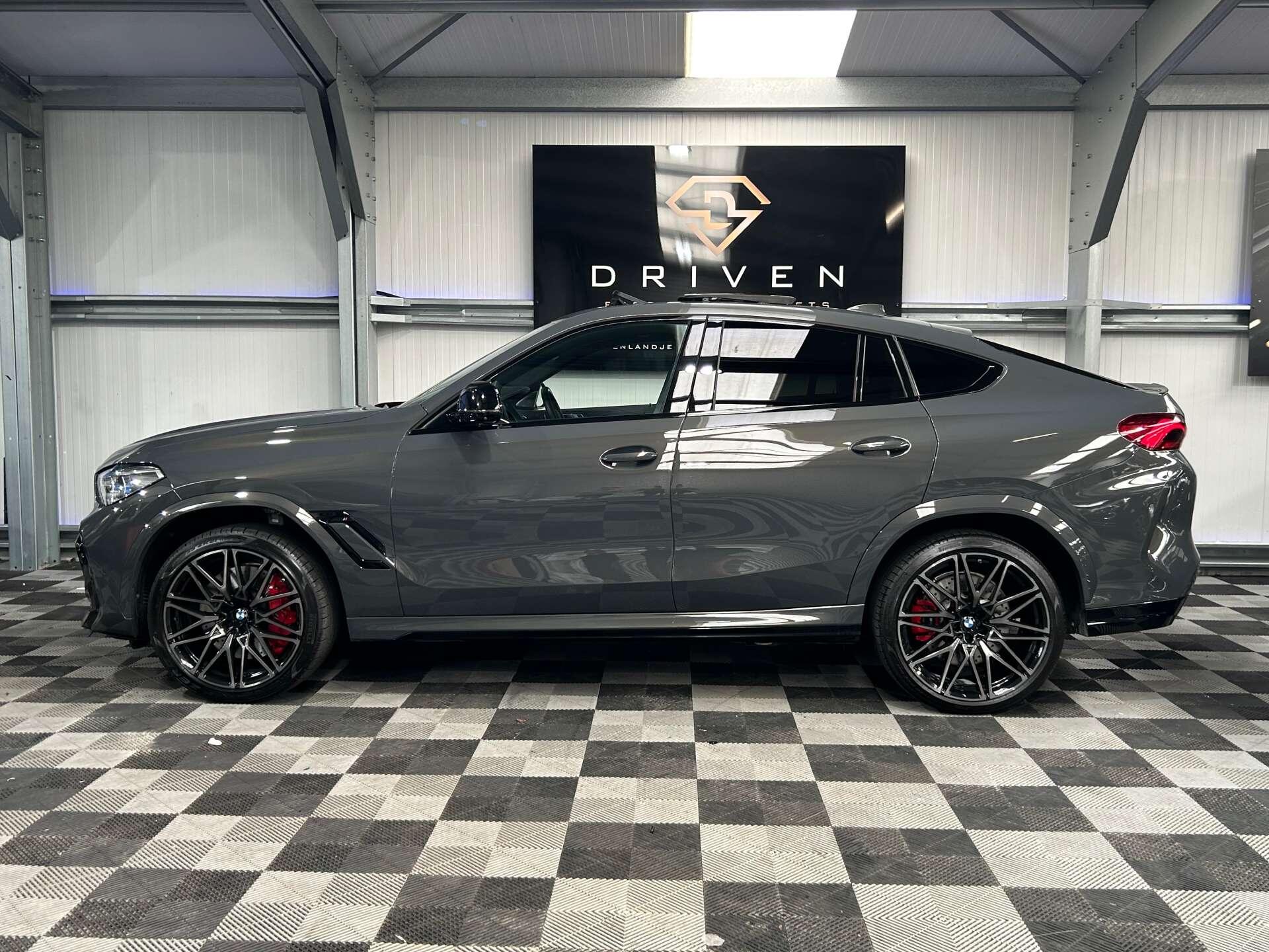 BMW X6 M view 24