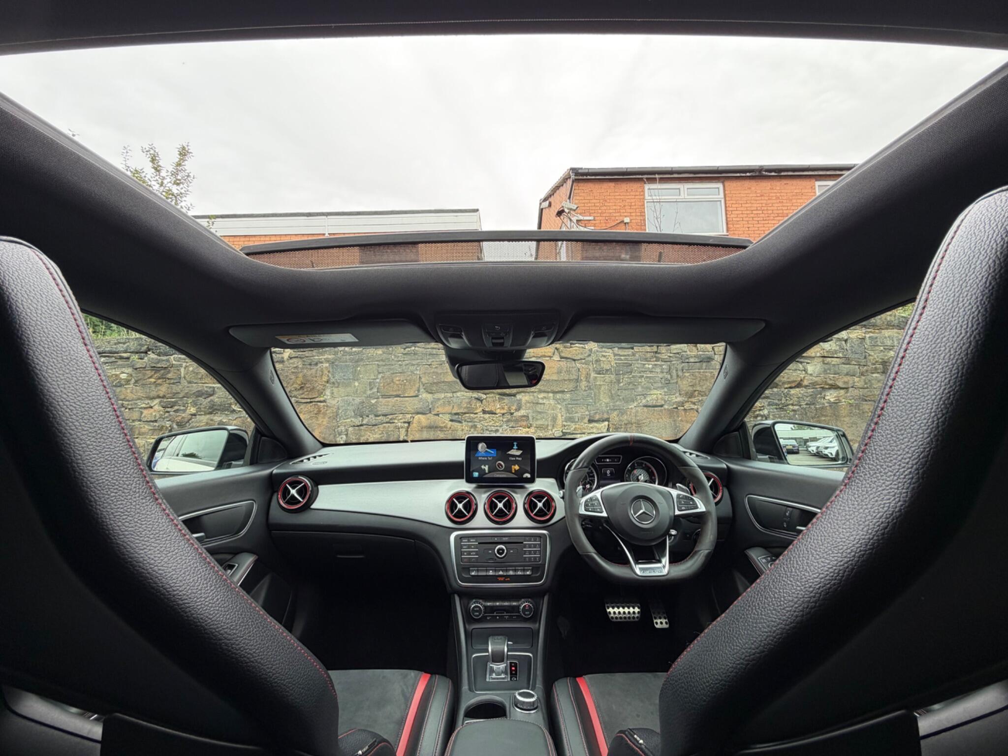 Mercedes-Benz Cla view 11