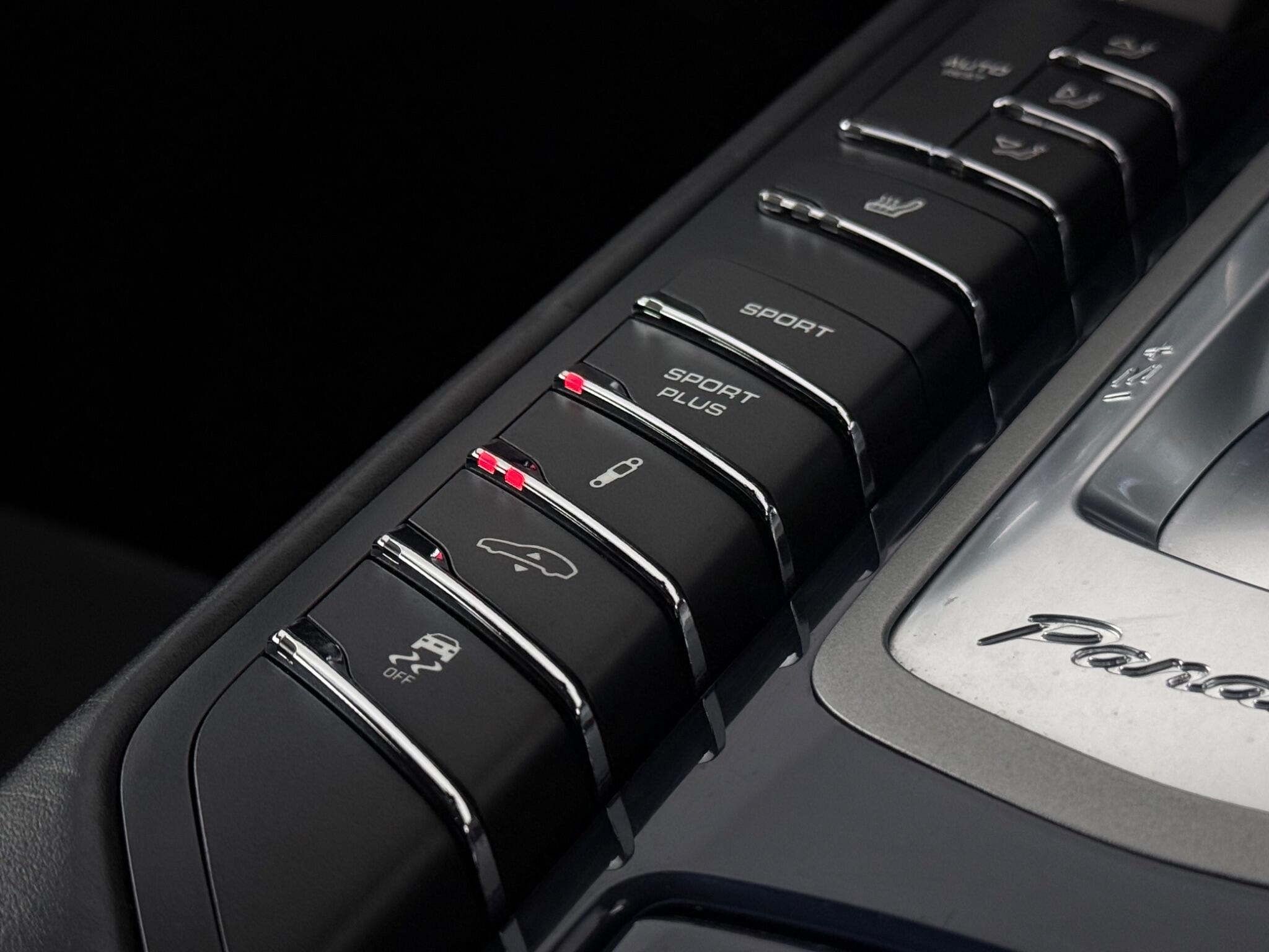 Porsche Panamera view 52