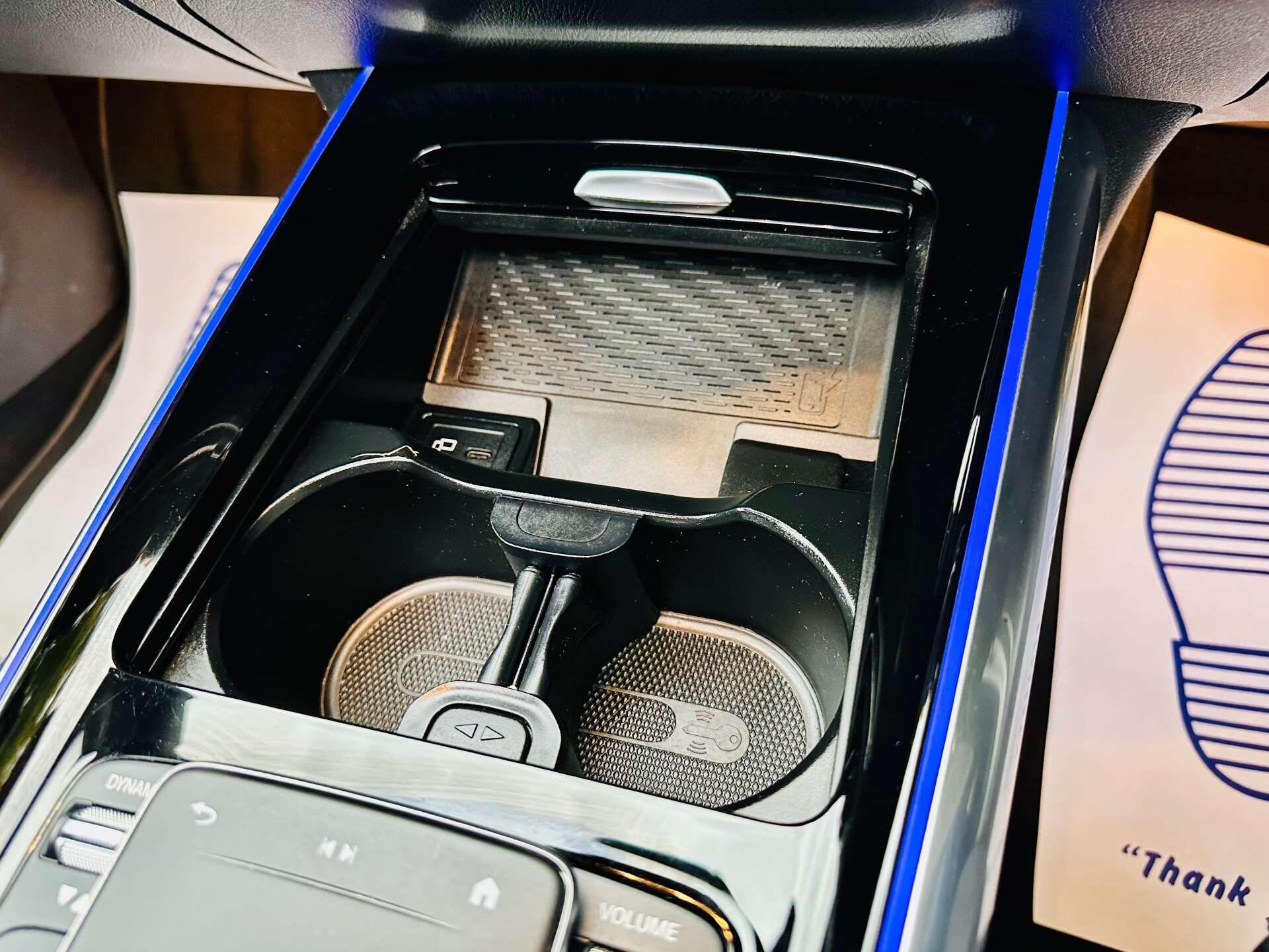 Mercedes-Benz Gla view 16
