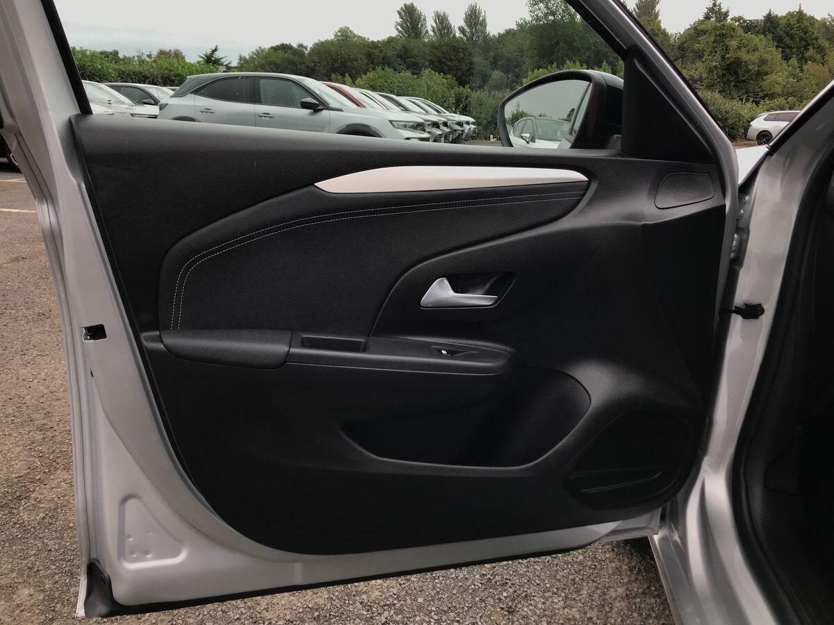 Vauxhall Corsa view 16