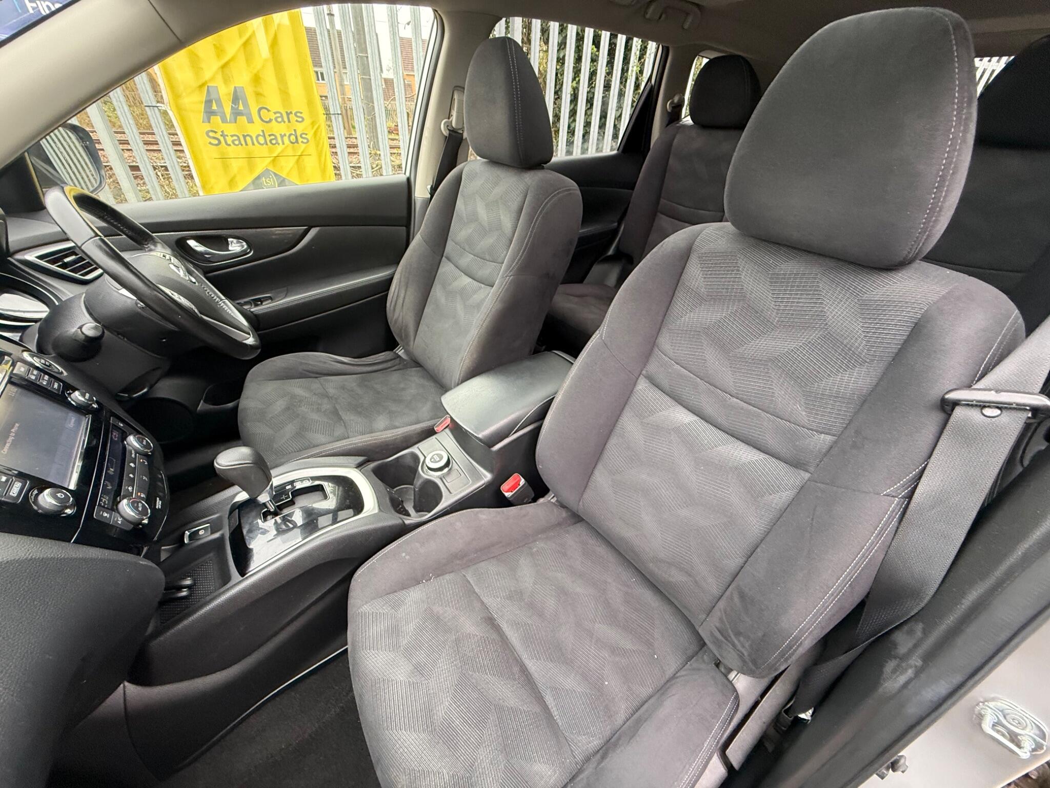 2017 Nissan X-Trail image 41