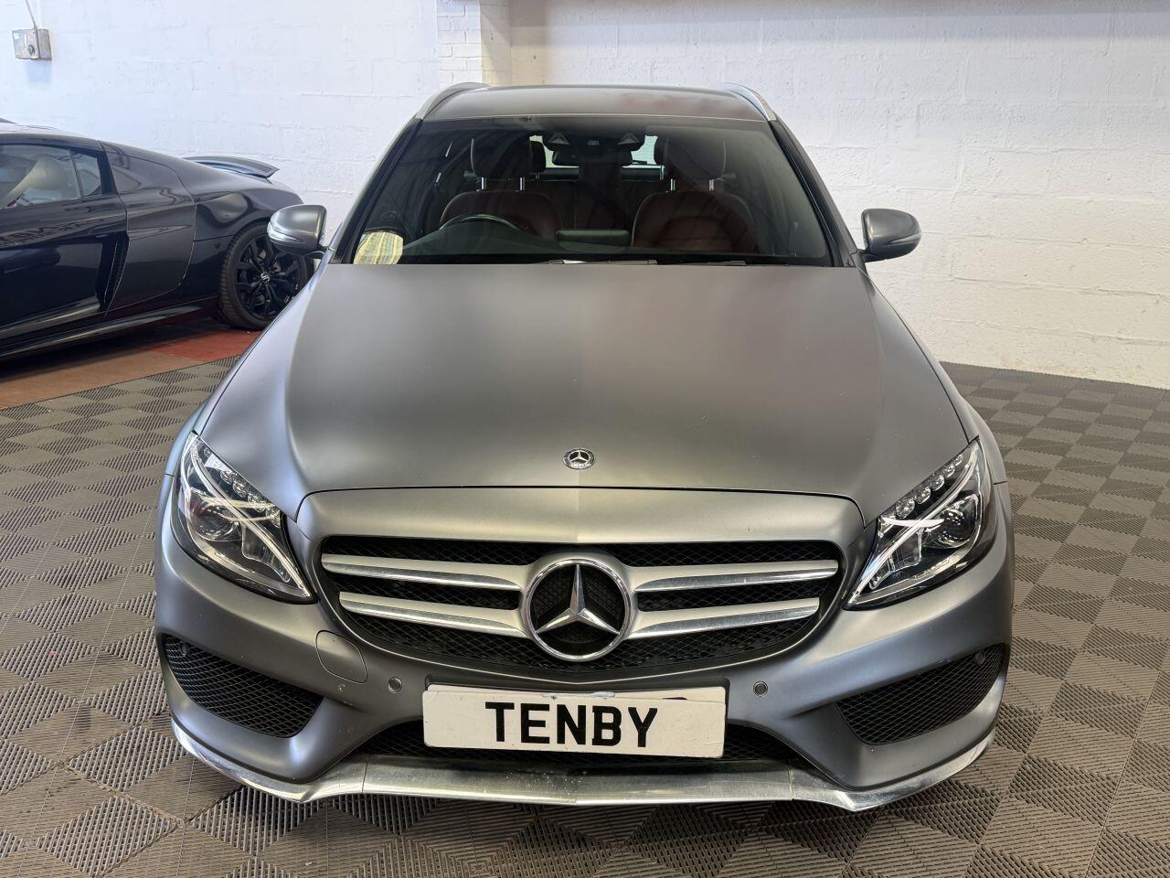 Mercedes-Benz C Class view 4