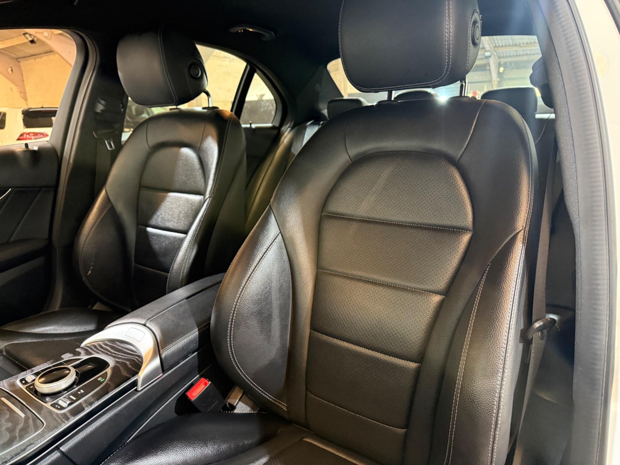 Mercedes-Benz C-Class view 53