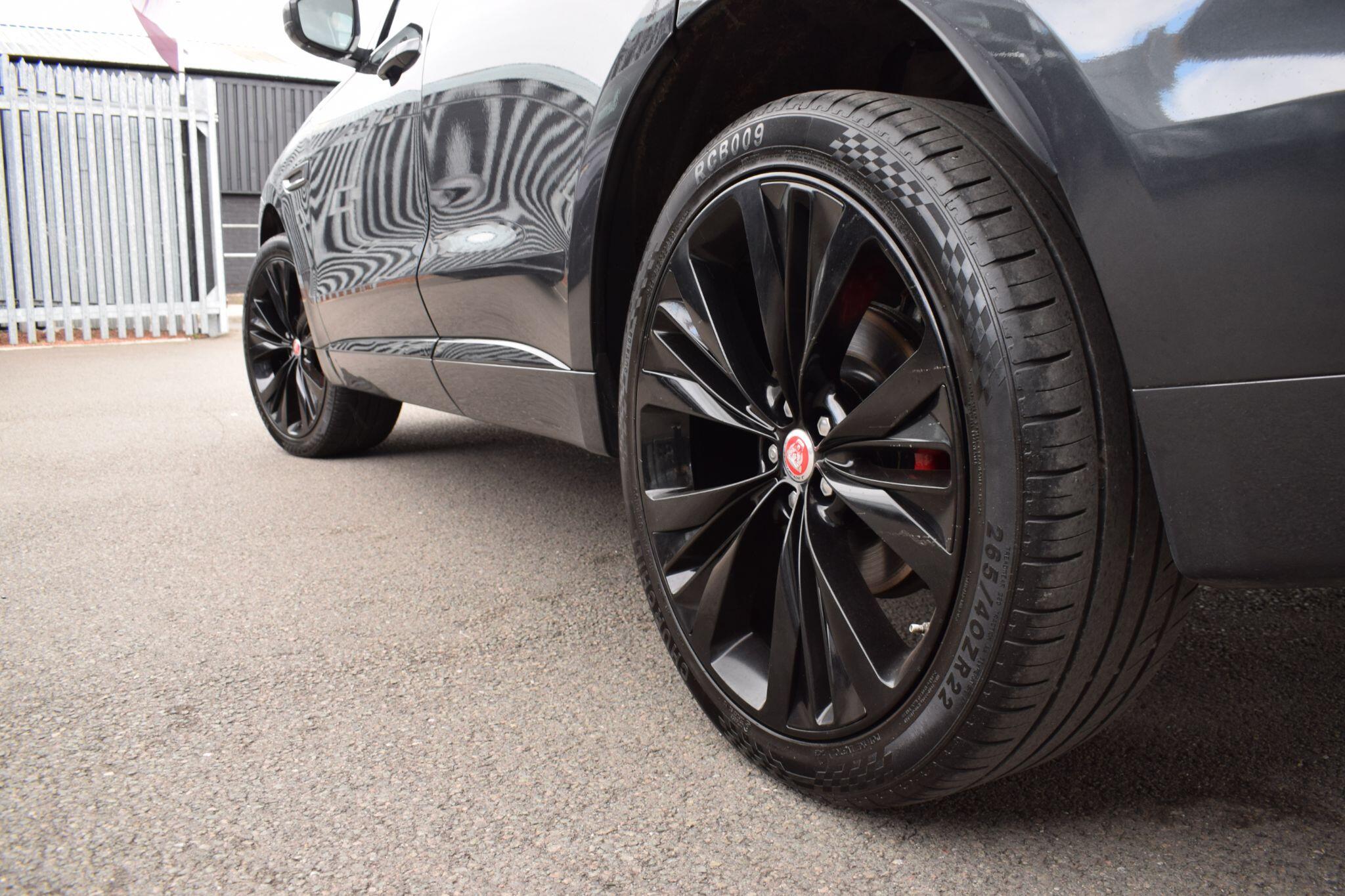 Jaguar F-Pace view 34