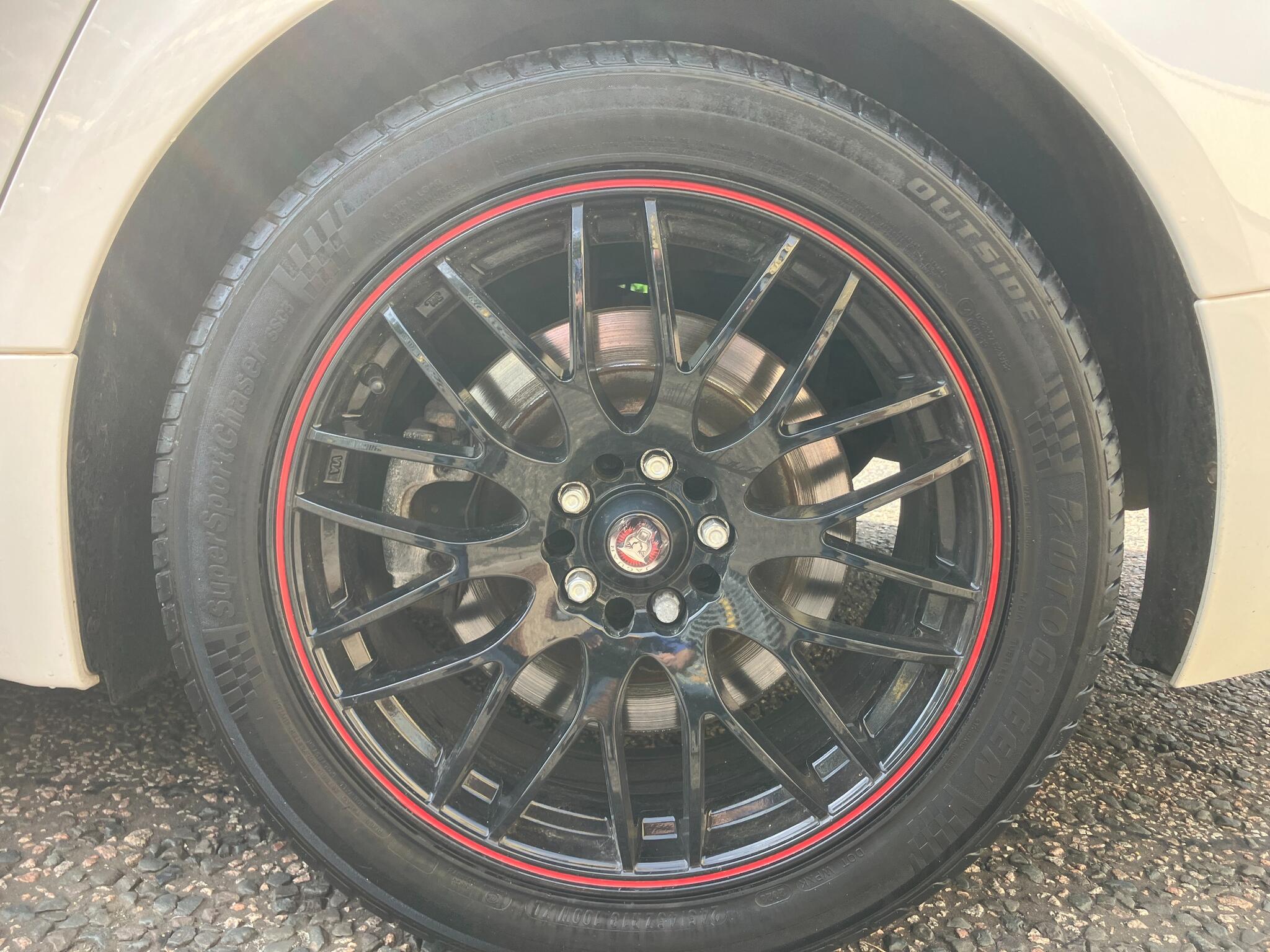 Jaguar XF view 36