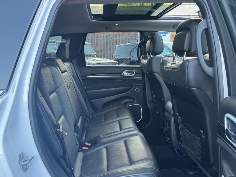 2019 Jeep Grand Cherokee 3.0 V6 MultiJetII Summit Auto 4WD Euro 6 (s/s) 5dr • 45,000 miles image 62