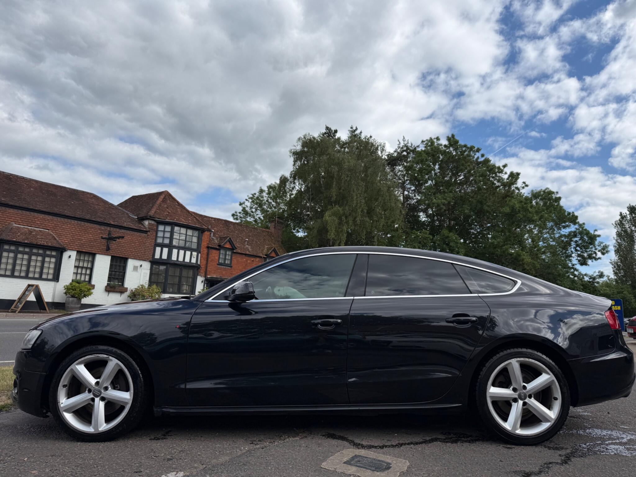 Audi A5 view 8