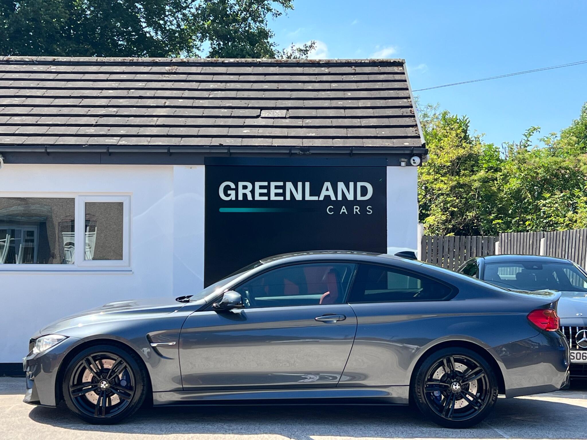 BMW M4 view 29