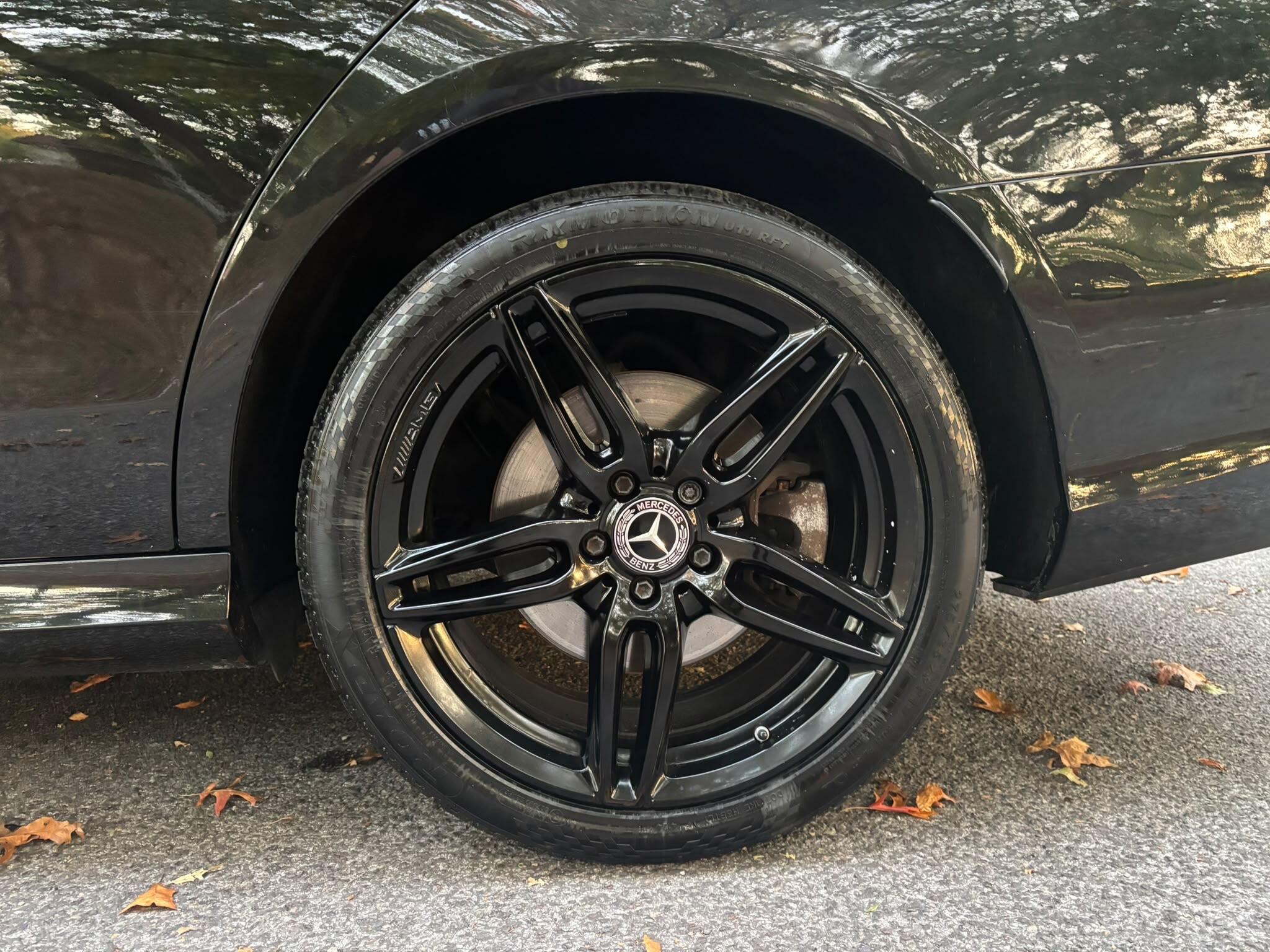Mercedes-Benz E-Class view 31