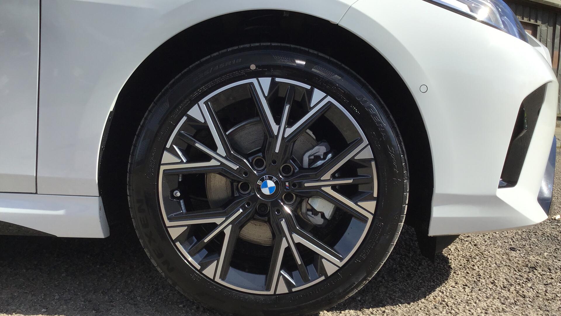 BMW 2 Series view 14