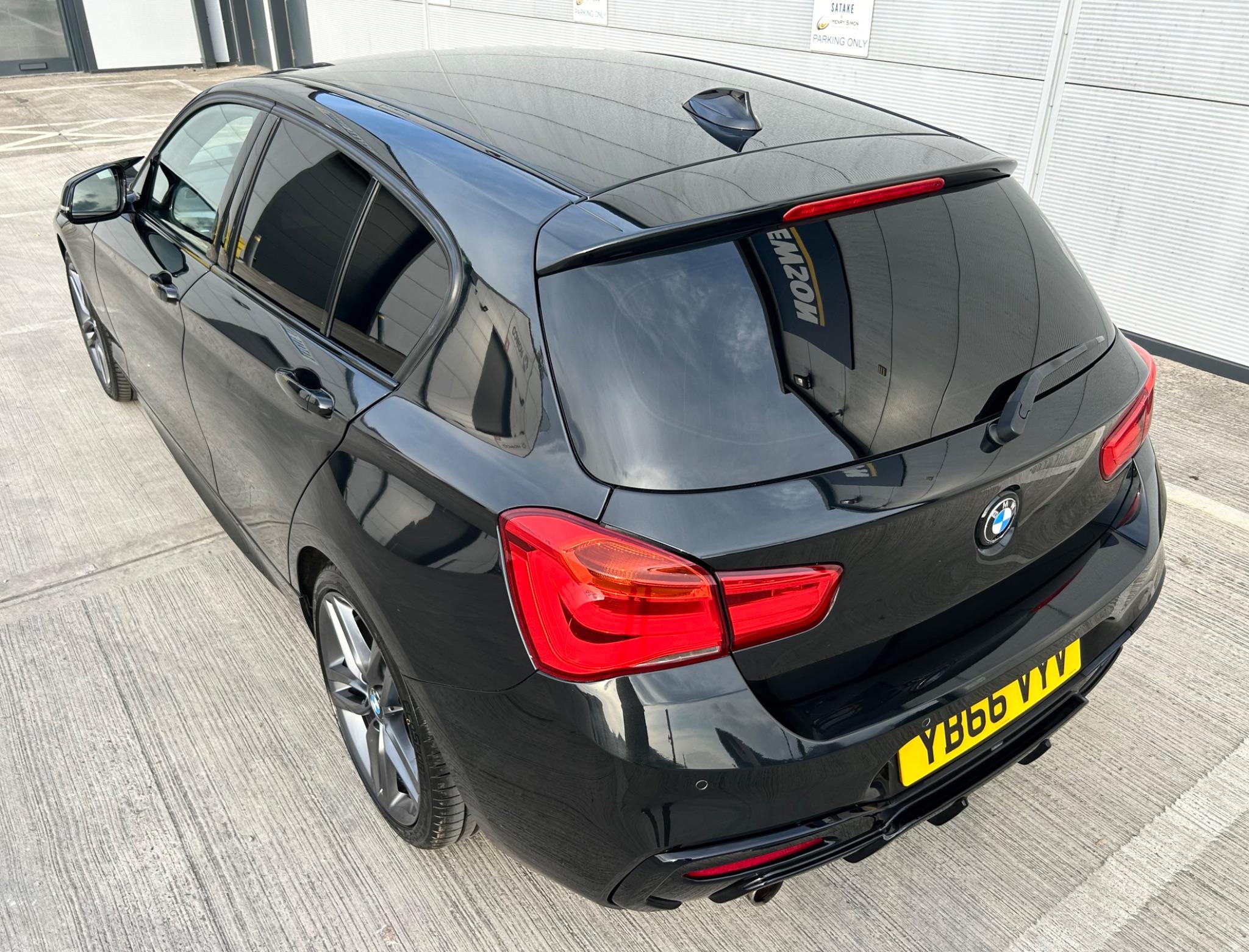 BMW 1 Series view 12