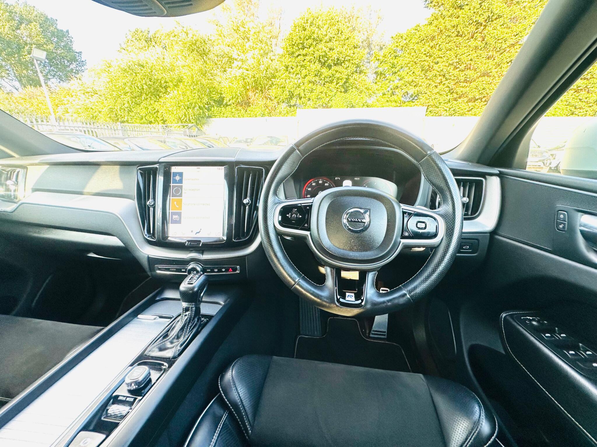Volvo XC60 view 24